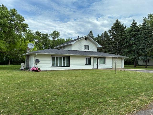 Homes for sale in Graceville, MN | 1121 W 6th St, Graceville, MN 56240 | MLS# 7084082