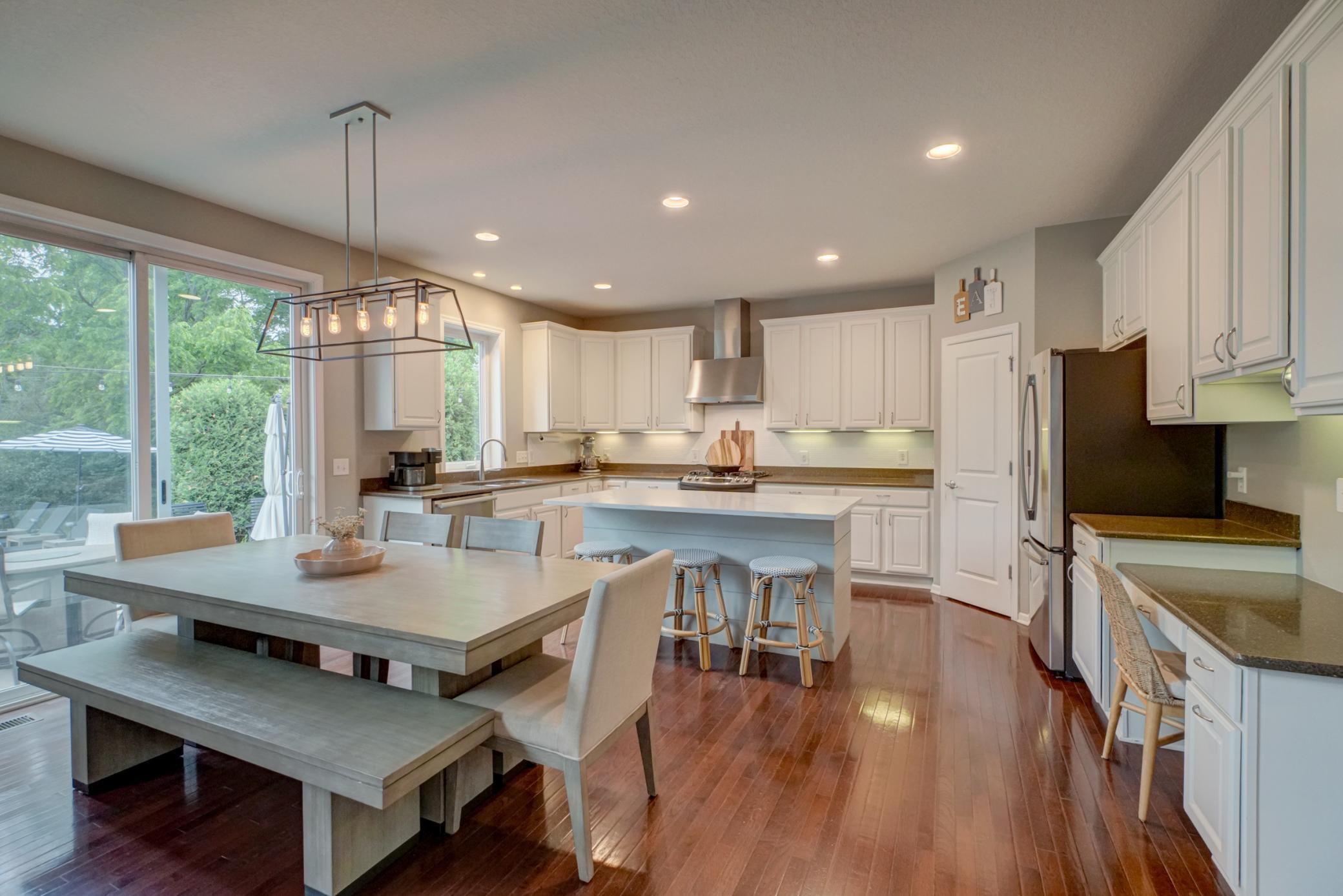 4th image of 2123 Vermillion Curv, Woodbury, MN 55129 | MLS# 7084098