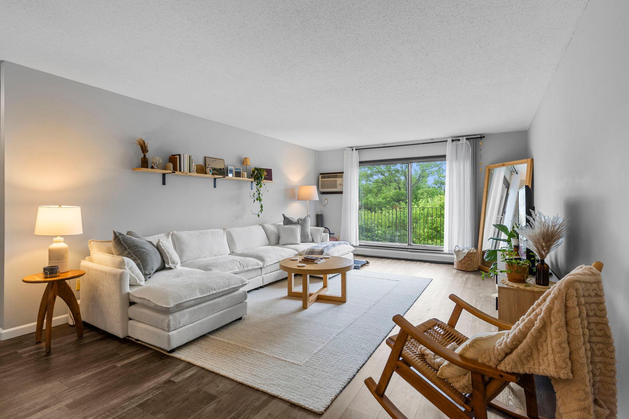 Homes for sale in Plymouth, MN | 1304 W Medicine Lake Dr #308, Plymouth, MN 55441 | MLS# 7084211