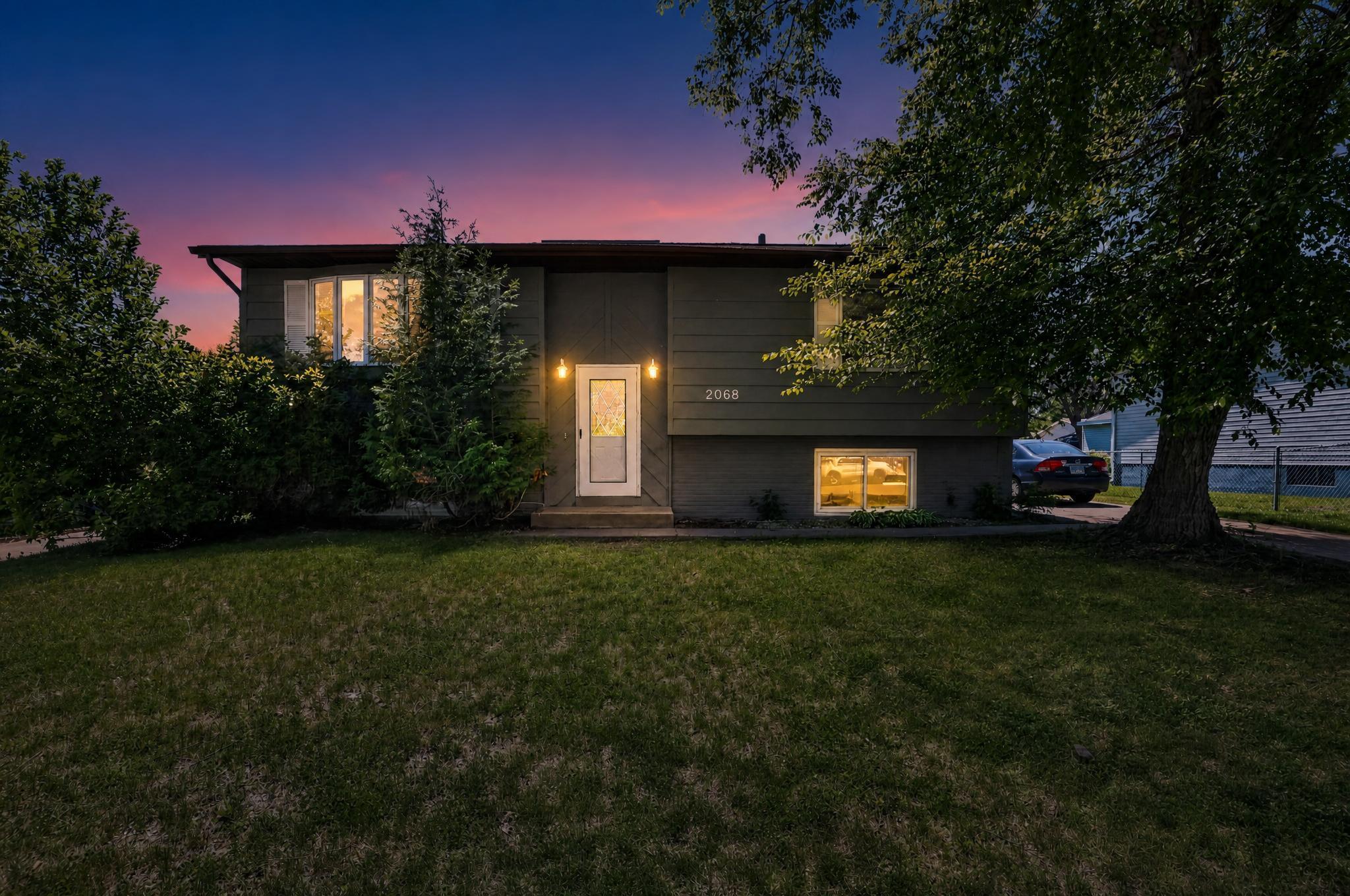 2nd image of 2068 48th St Nw, Rochester, MN 55901 | MLS# 7084322