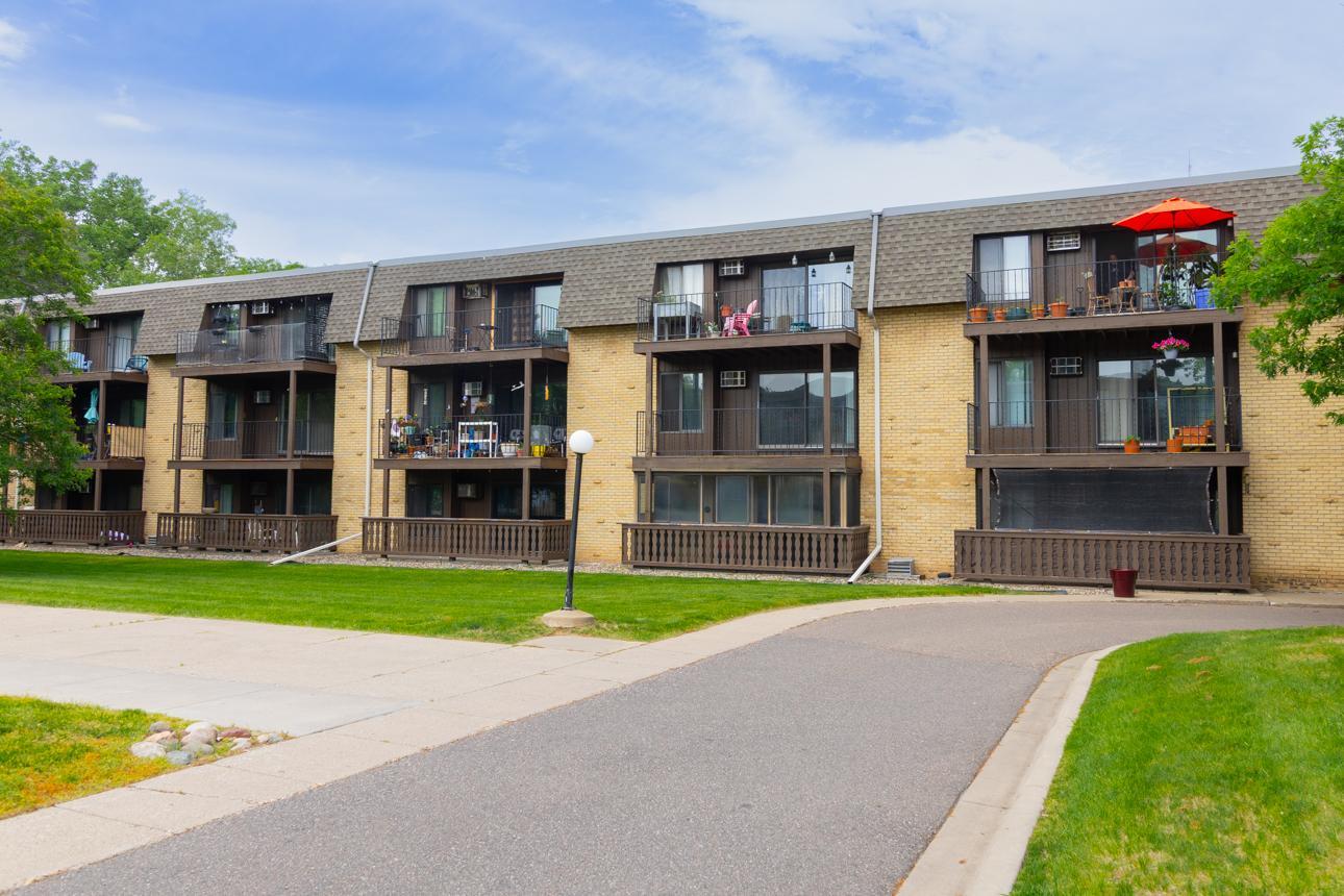 Homes for sale in Shoreview, MN | 3431 Kent St #815, Shoreview, MN 55126 | MLS# 7084351