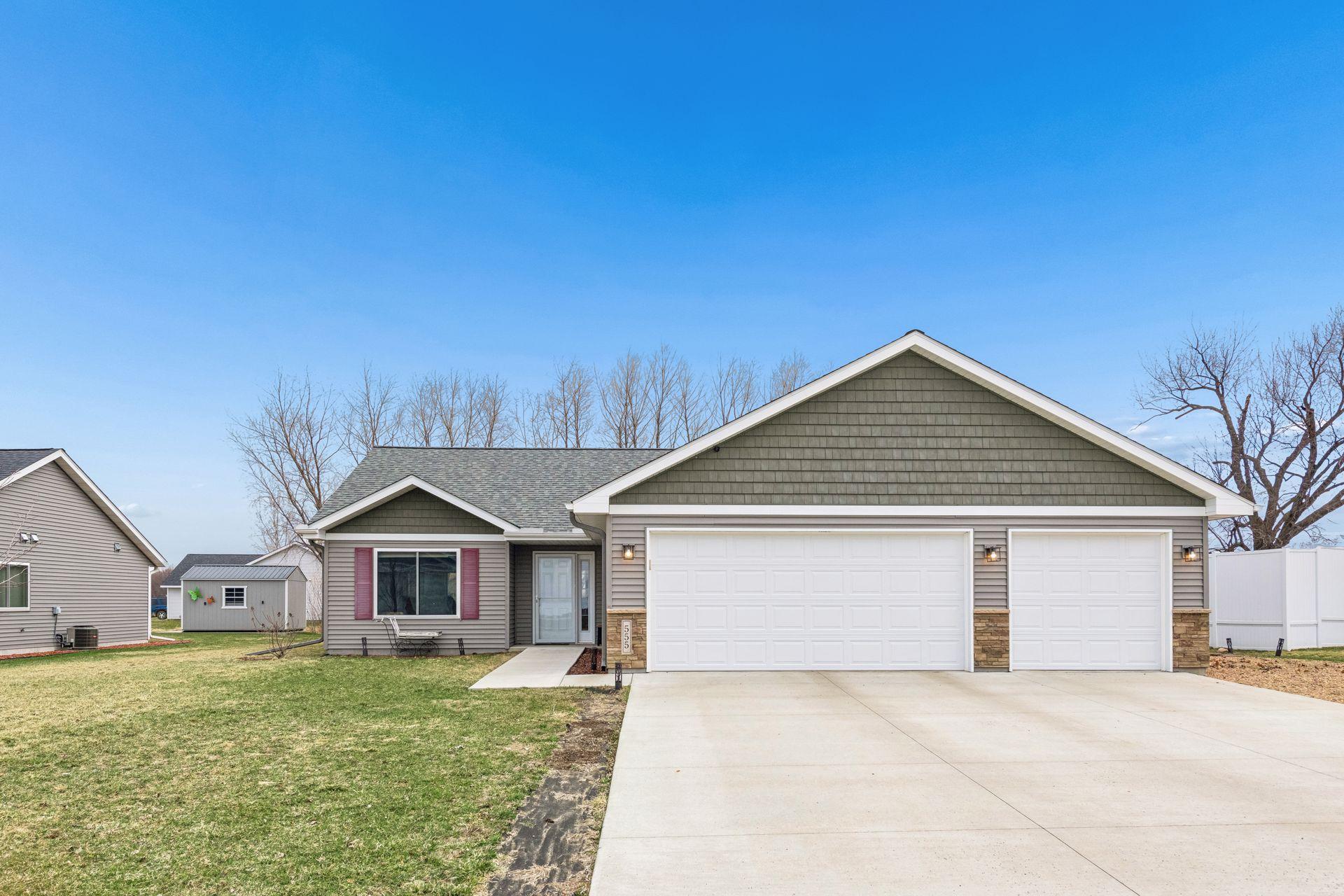 Homes for sale in Green Isle, MN | 555 Western Ave, Green Isle, MN 55338 | MLS# 7084541