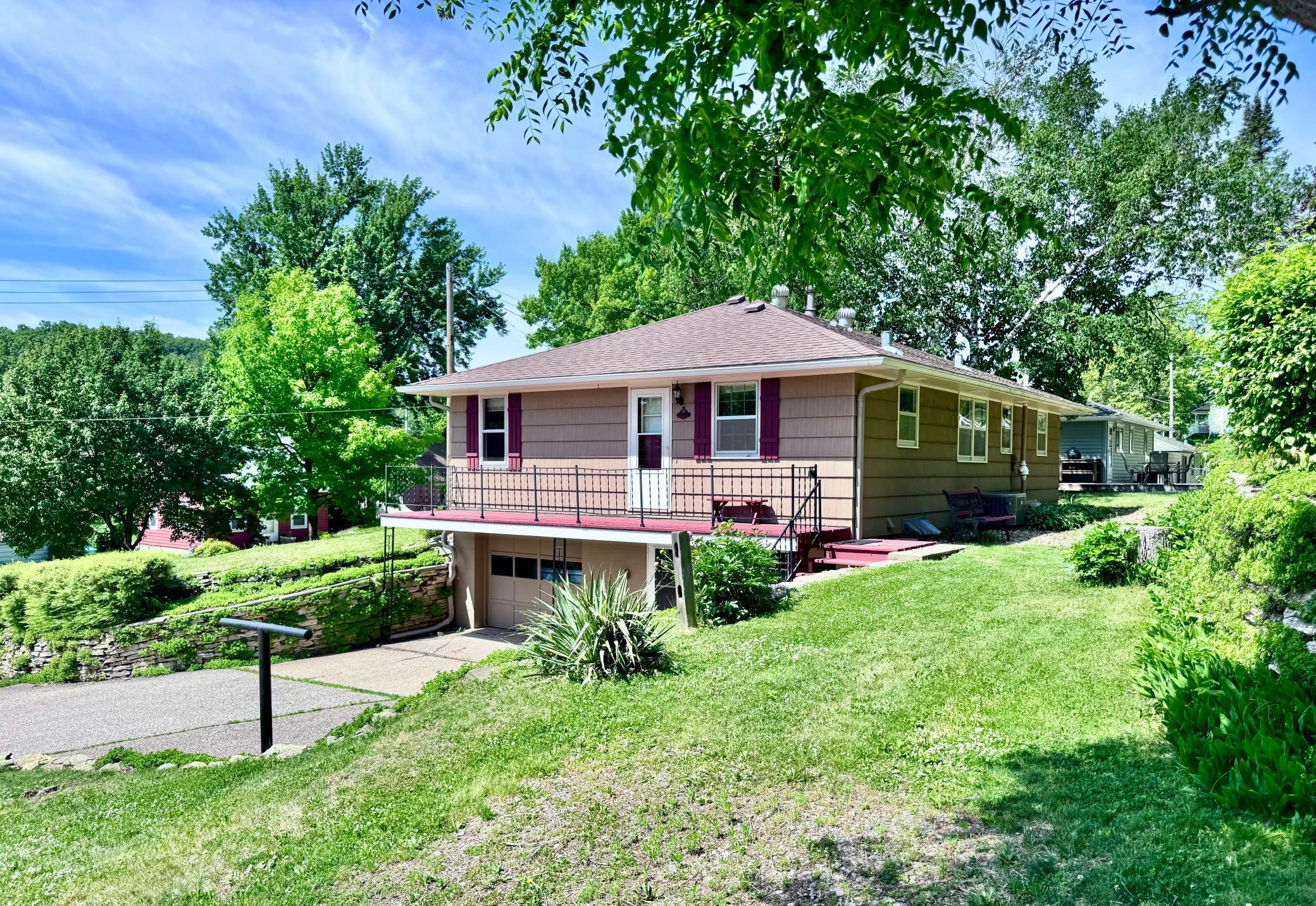 1st image of 604 Hawthorn St, Red Wing, MN 55066 | MLS# 7084591
