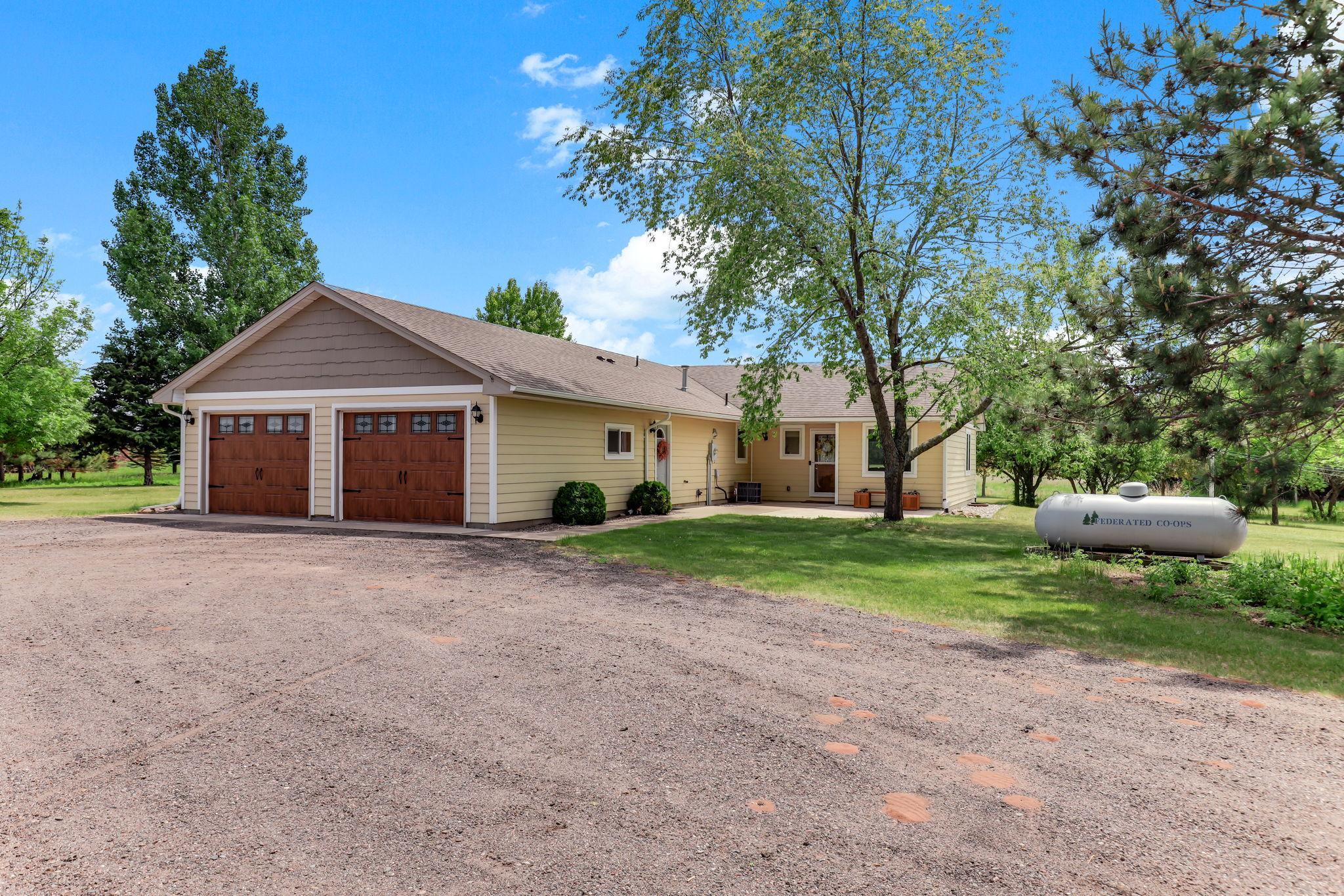 1st image of 9805 430th St, Harris, MN 55032 | MLS# 7084642