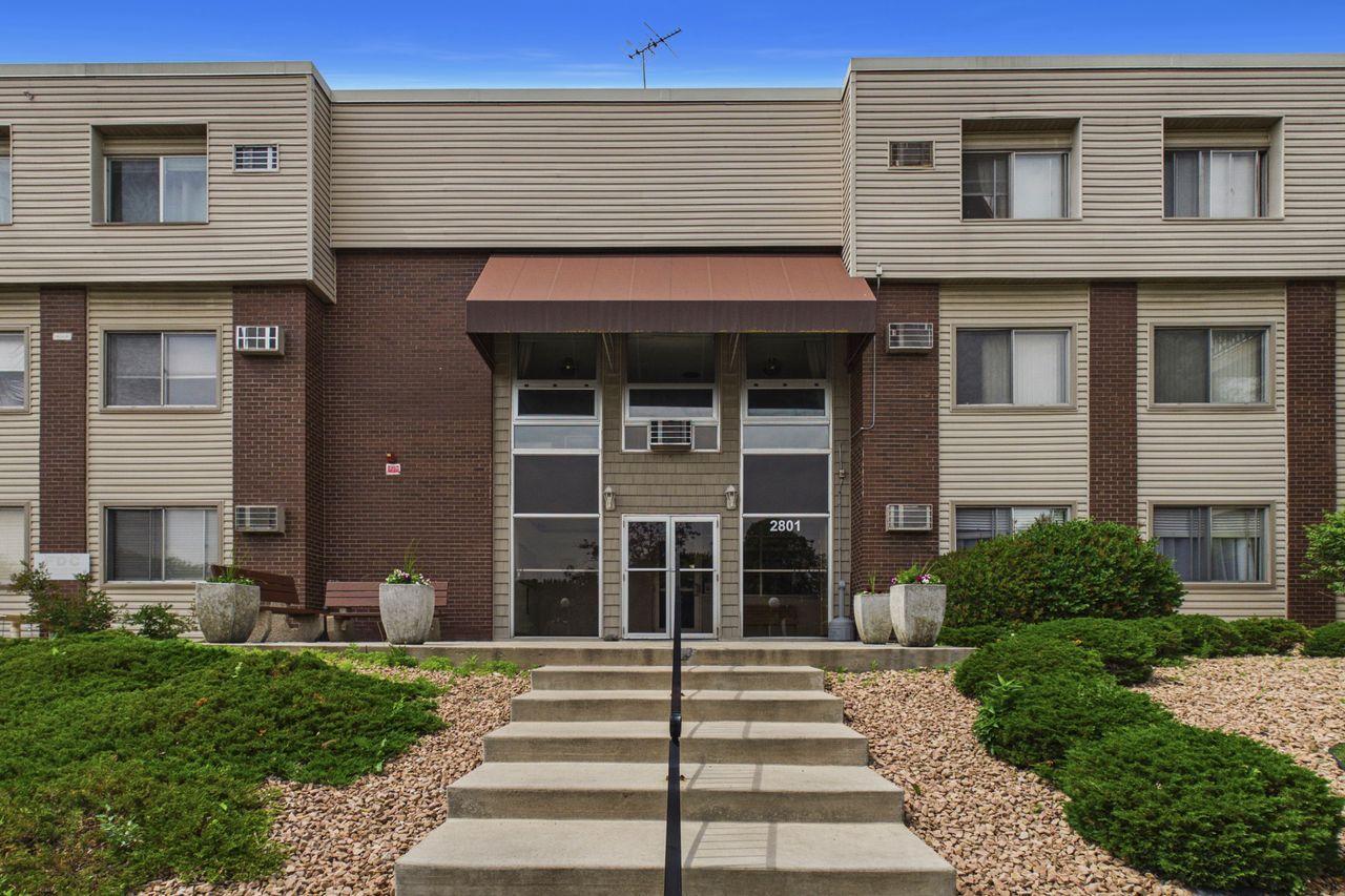 3rd image of 2801 Flag Ave N #222, New Hope, MN 55427 | MLS# 7084720