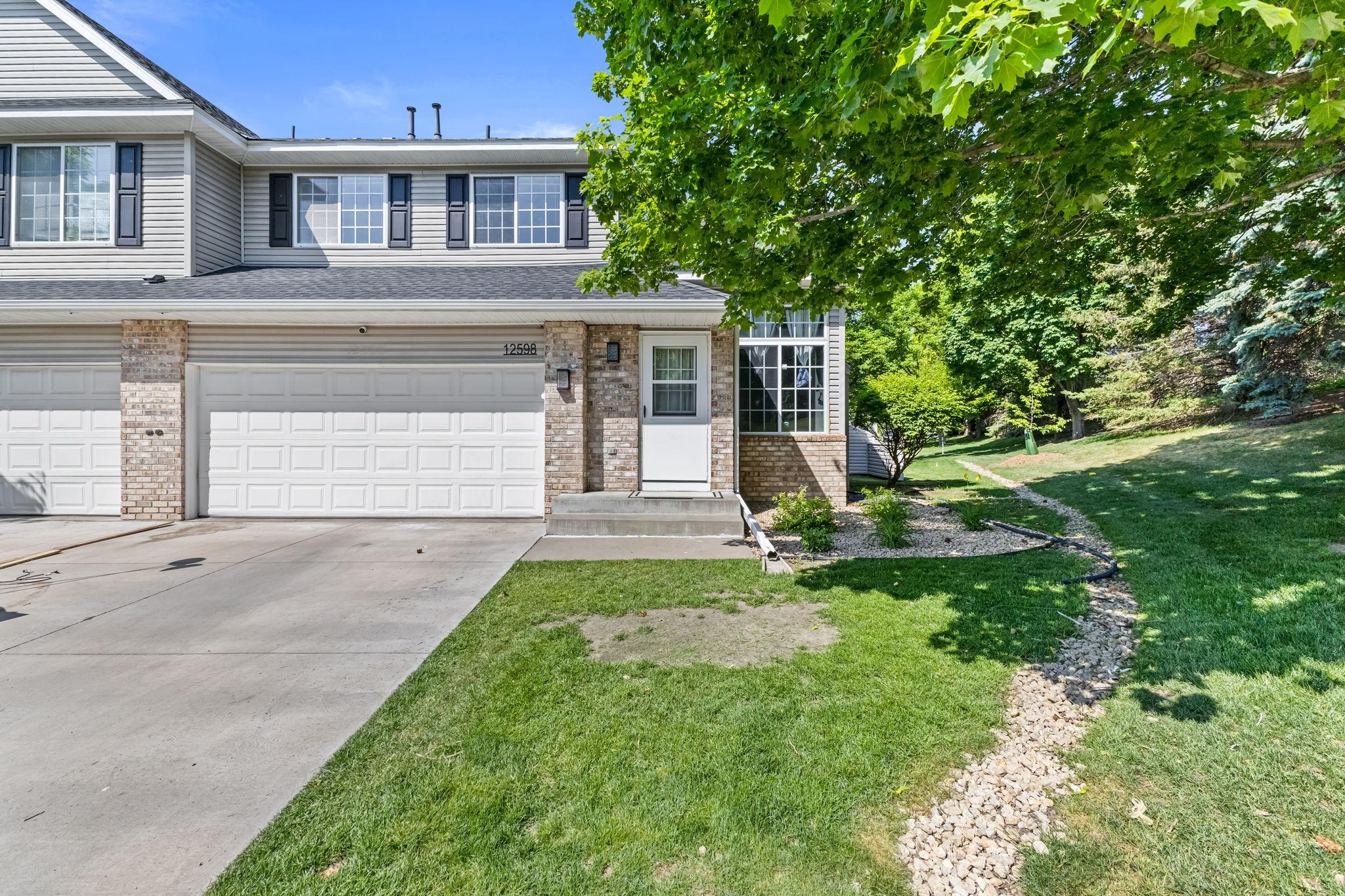 2nd image of 12598 74th Ave N, Maple Grove, MN 55369 | MLS# 7084826