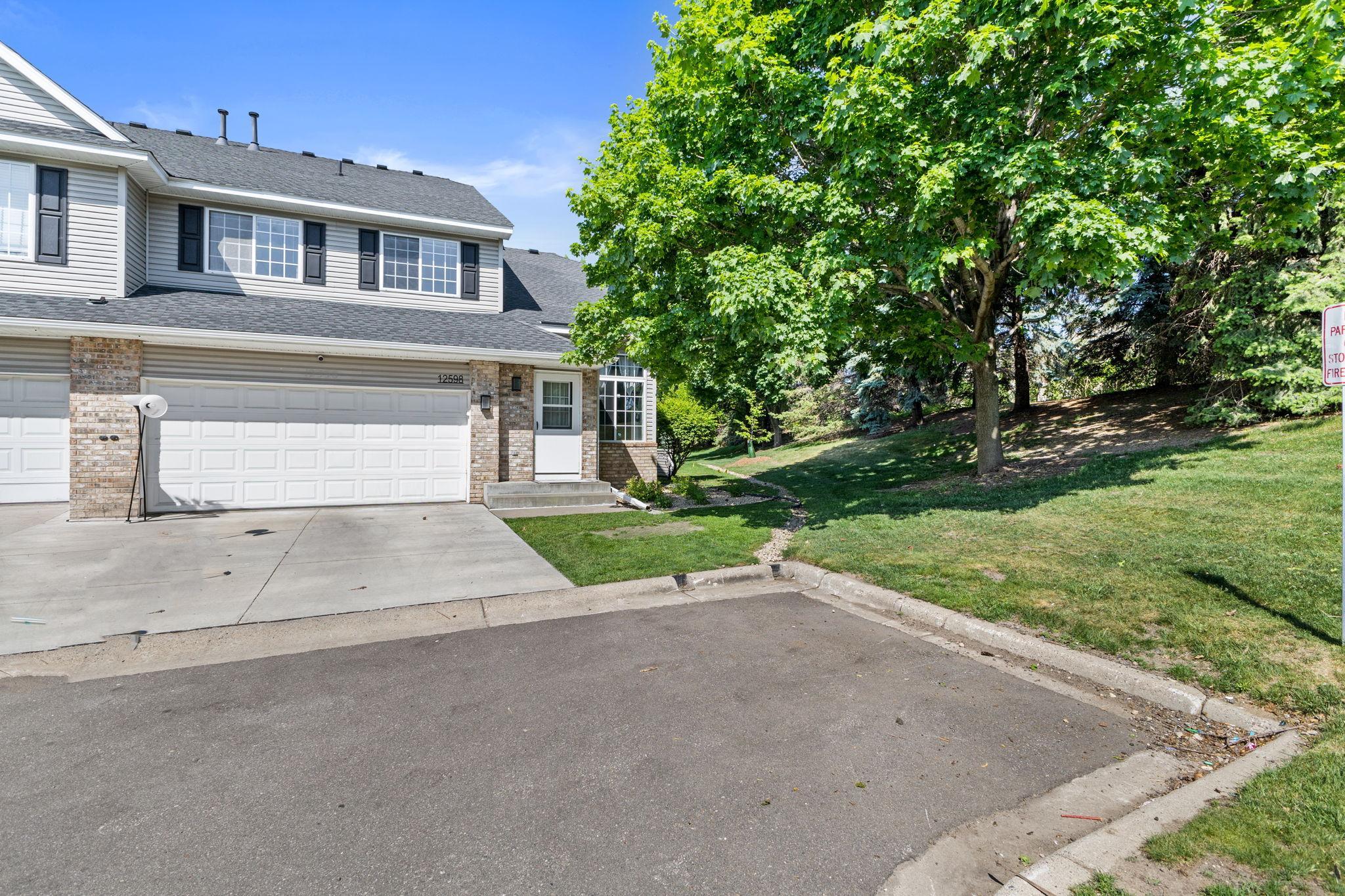 1st image of 12598 74th Ave N, Maple Grove, MN 55369 | MLS# 7084826