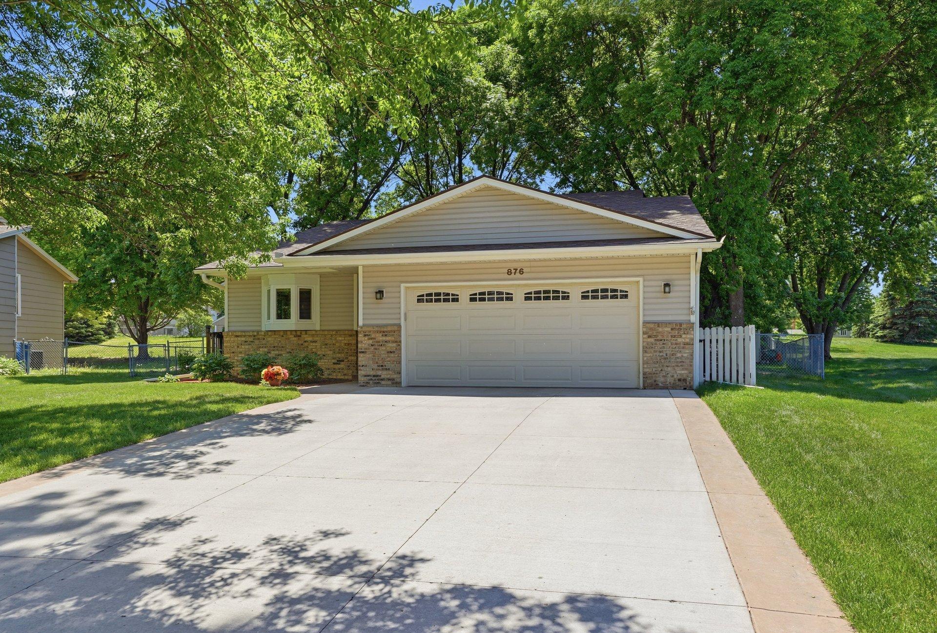 2nd image of 876 Curry Trl, Saint Paul, MN 55123 | MLS# 7085005