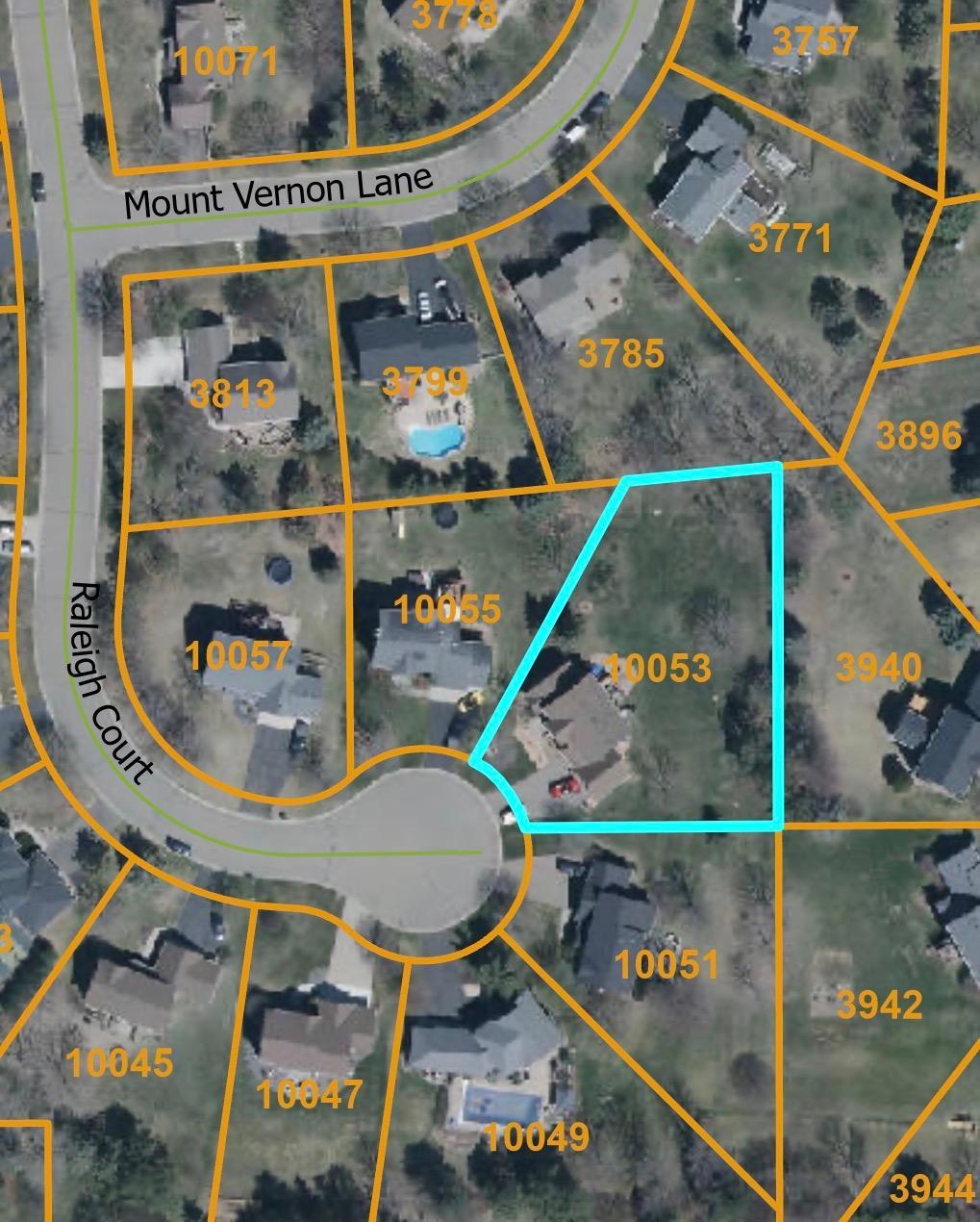 2nd image of 10053 Raleigh Ct, Saint Paul, MN 55129 | MLS# 7085723