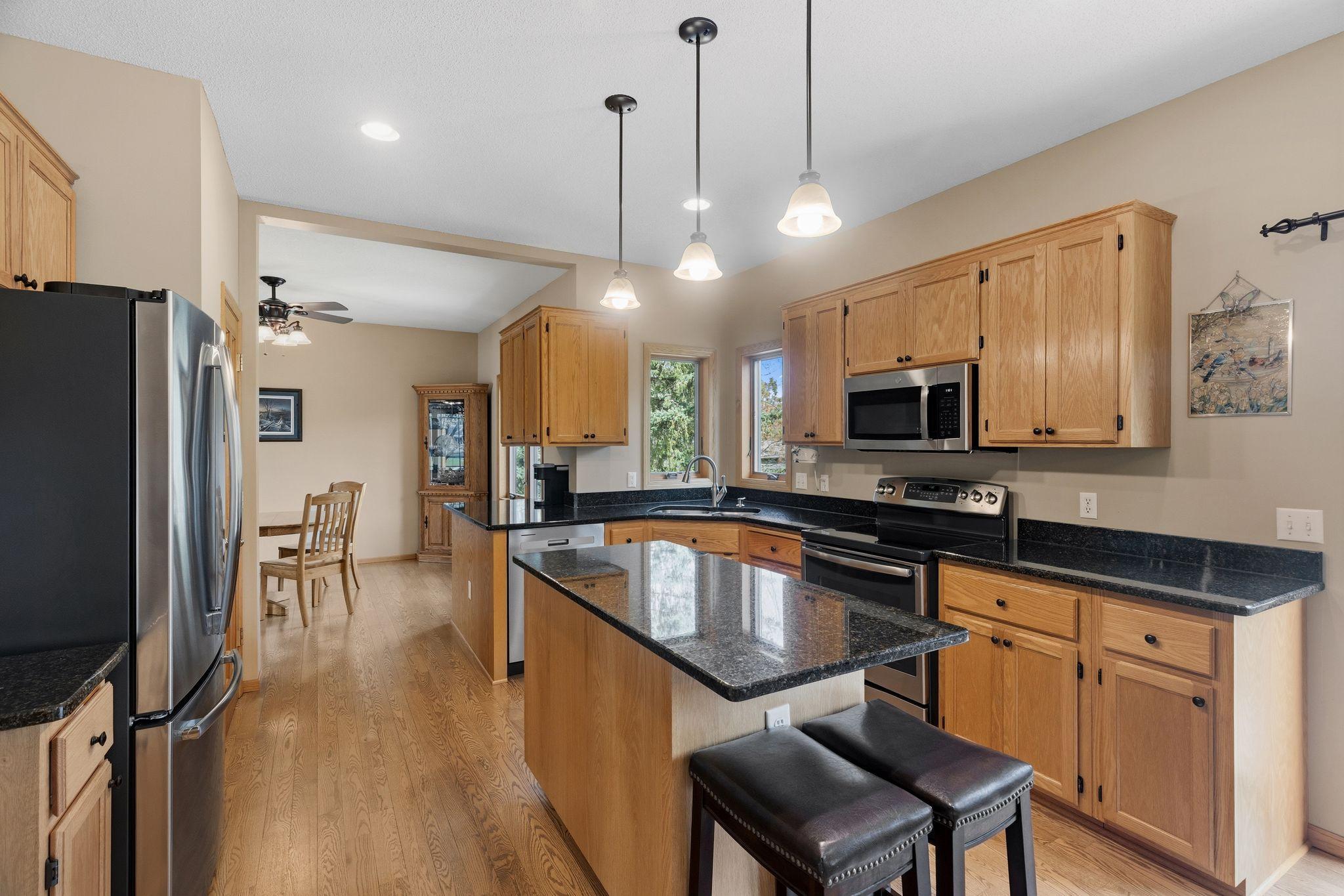5th image of 10053 Raleigh Ct, Saint Paul, MN 55129 | MLS# 7085723