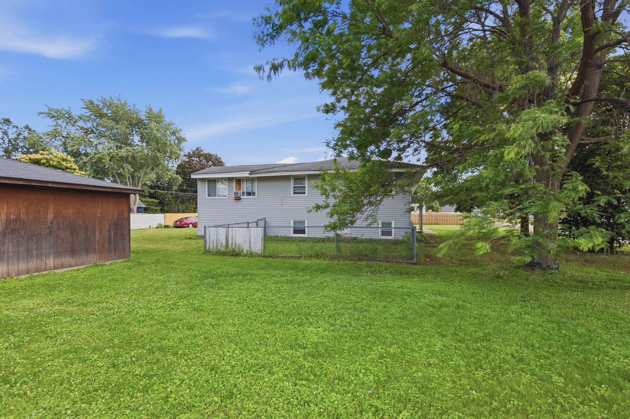5th image of 5116 Edgewood Ave N, Crystal, MN 55428 | MLS# 7085895