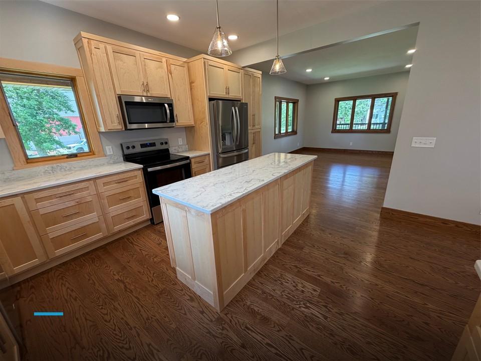 Homes for sale in Glenville, MN | 831 2nd St Sw, Glenville, MN 56036 | MLS# 7085977