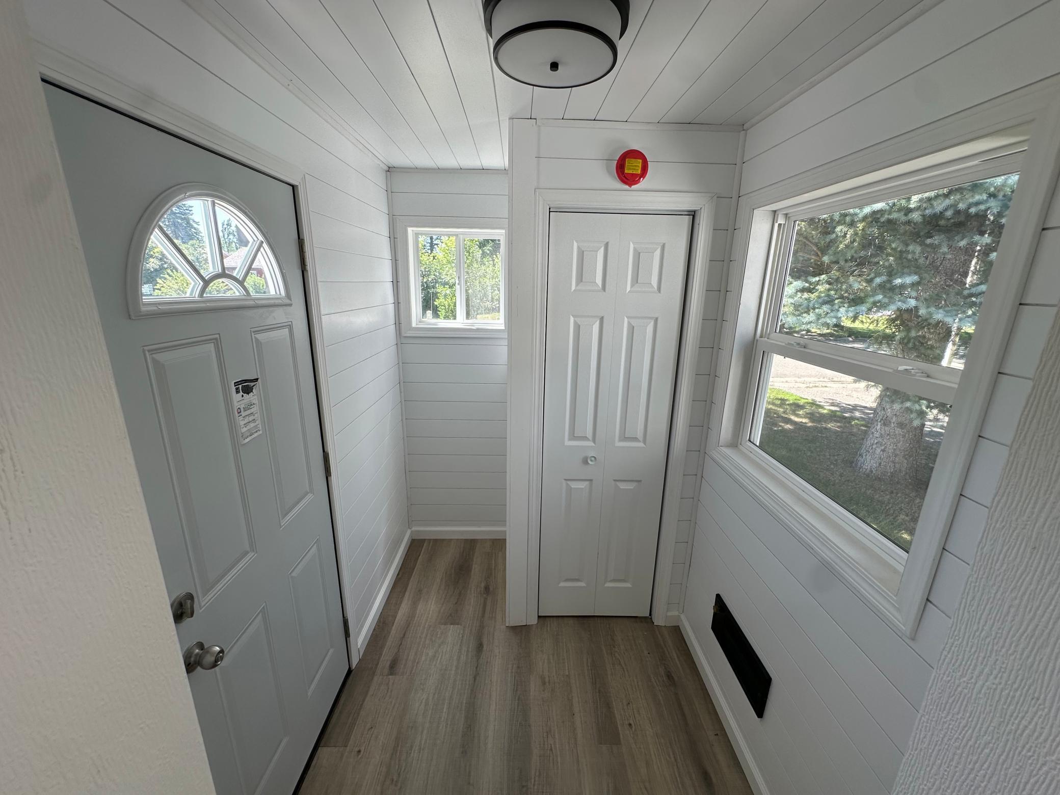 3rd image of 922 Tindolph Ave S, Thief River Falls, MN 56701 | MLS# 7086373