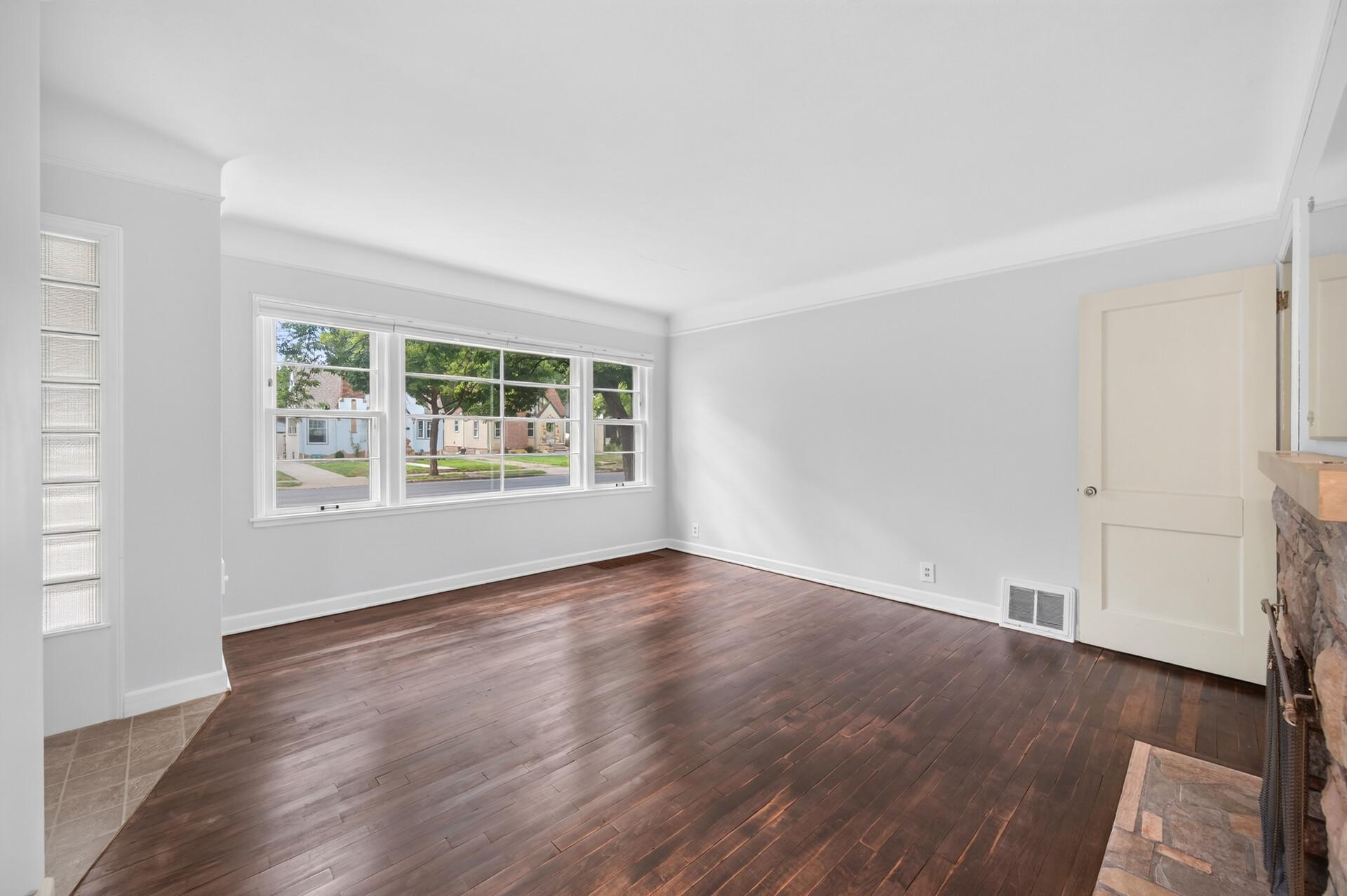 4th image of 5509 Blaisdell Ave, Minneapolis, MN 55419 | MLS# 7086388