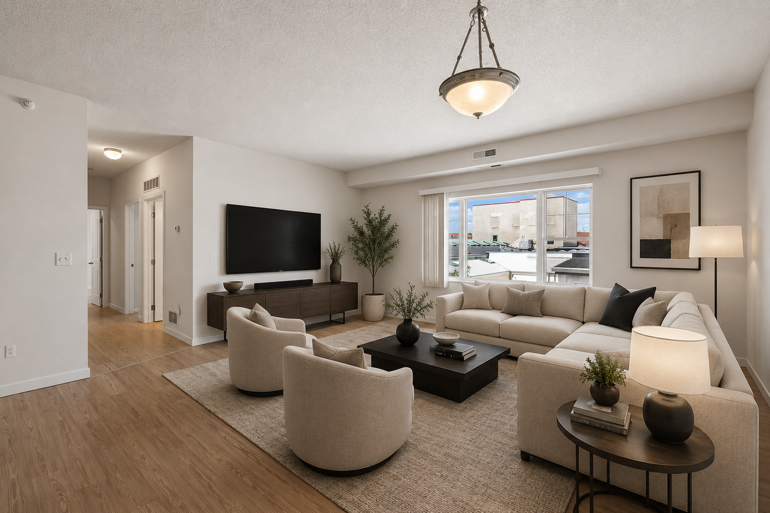 3rd image of 619 8Th St Se, Minneapolis, MN 55414