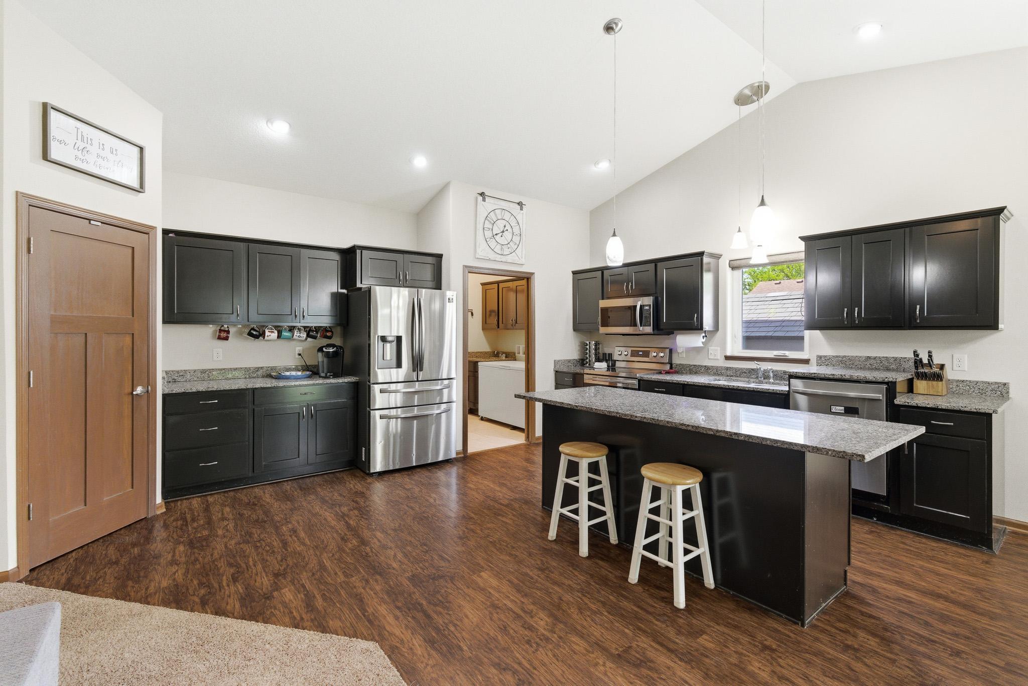 4th image of 300 Tanager Rd, Mankato, MN 56001 | MLS# 7086654