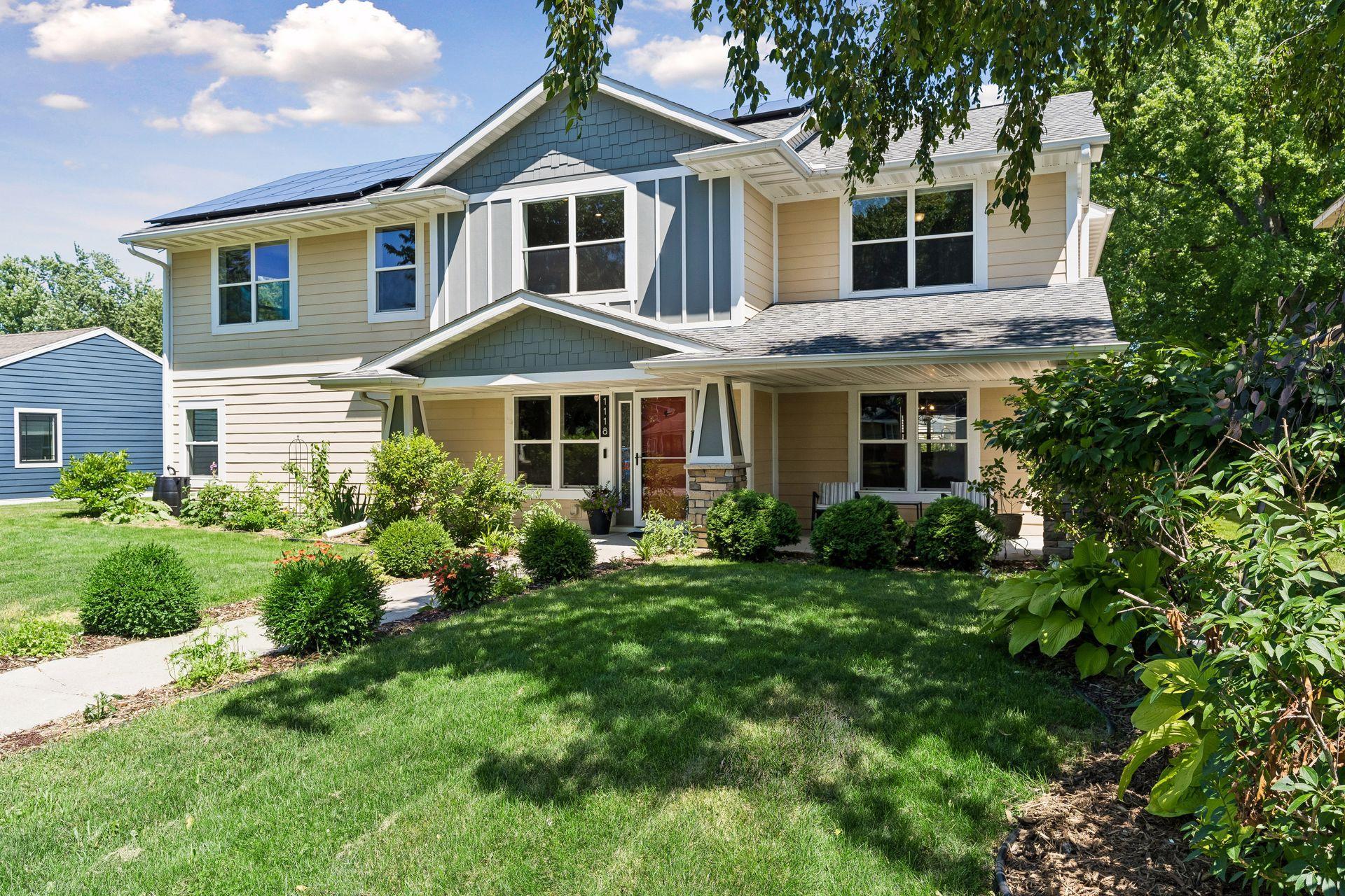 1st image of 1118 Bowdoin St, Saint Paul, MN 55116 | MLS# 7086945