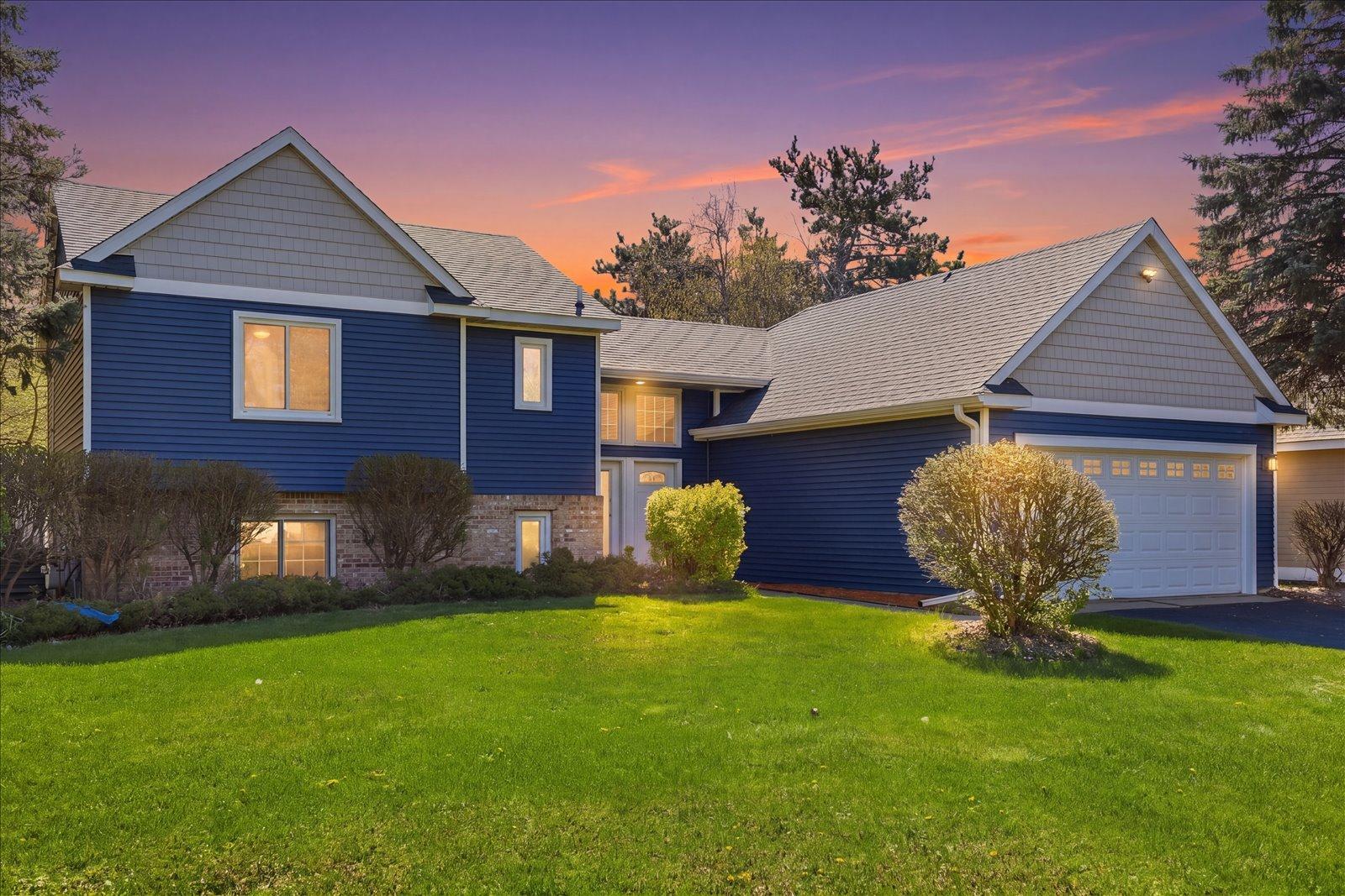 Homes for sale in Mahtomedi, MN | 512 Hyde Ave N, Mahtomedi, MN 55115 | MLS# 7087058