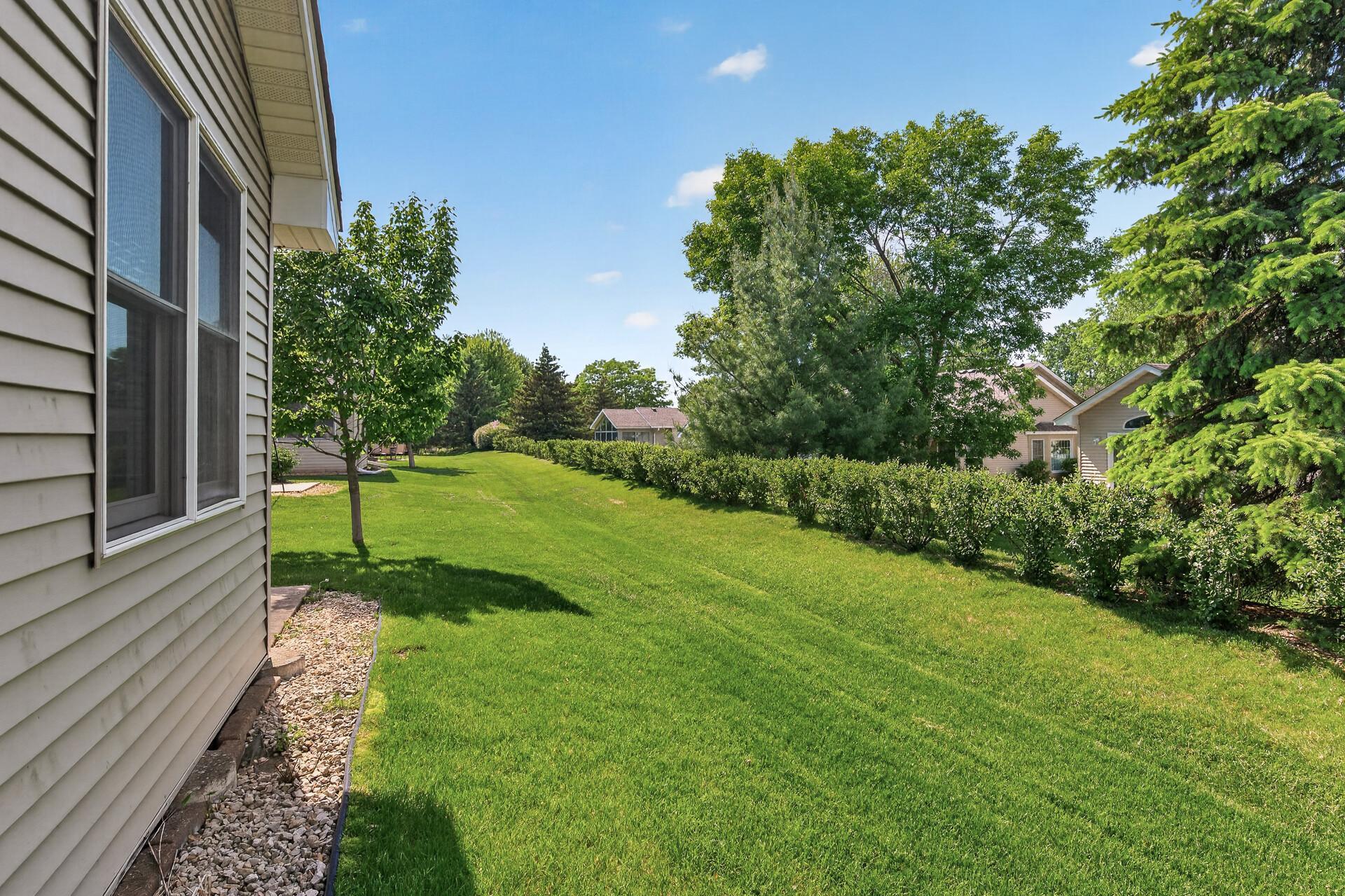 Homes for sale in Maplewood, MN | 2133 Southwind Rd, Maplewood, MN 55109 | MLS# 7087145