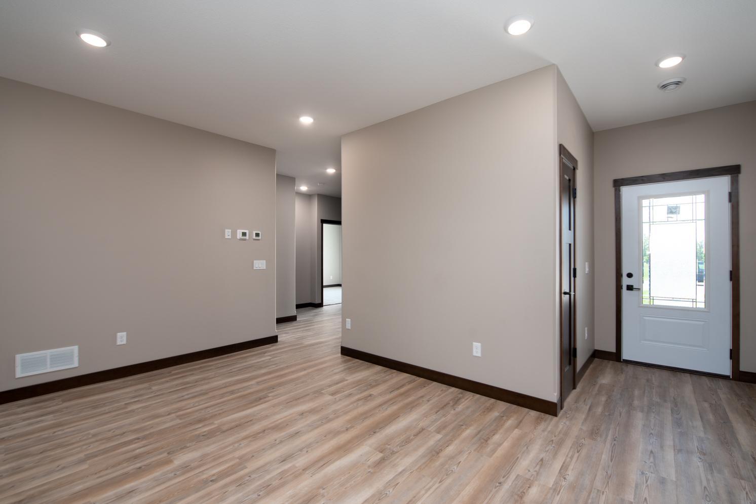 4th image of 216 Dancing Waters Cir, Mankato, MN 56001 | MLS# 7087190