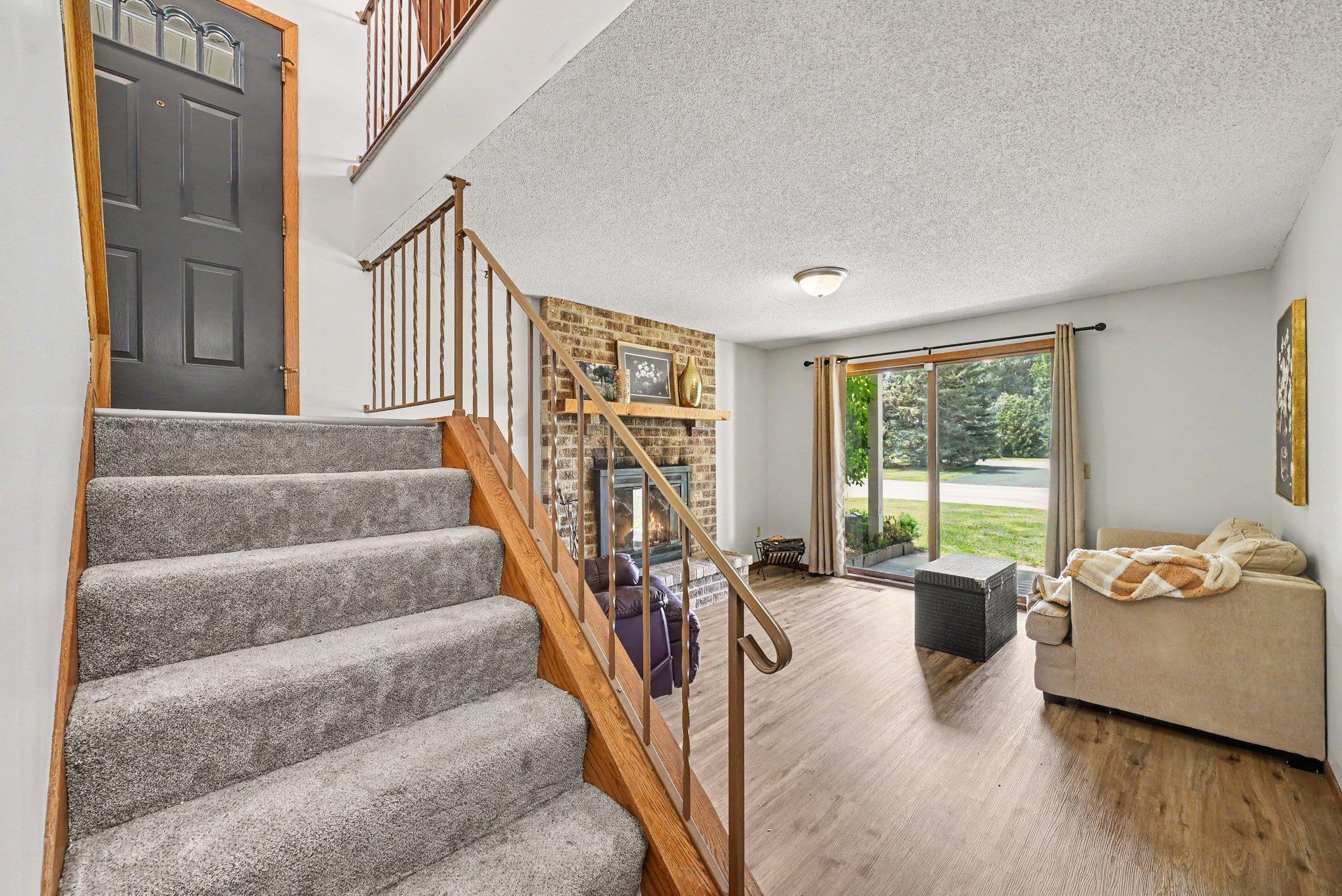 Homes for sale in Shoreview, MN | 5654 Chatsworth St N, Shoreview, MN 55126 | MLS# 7087239
