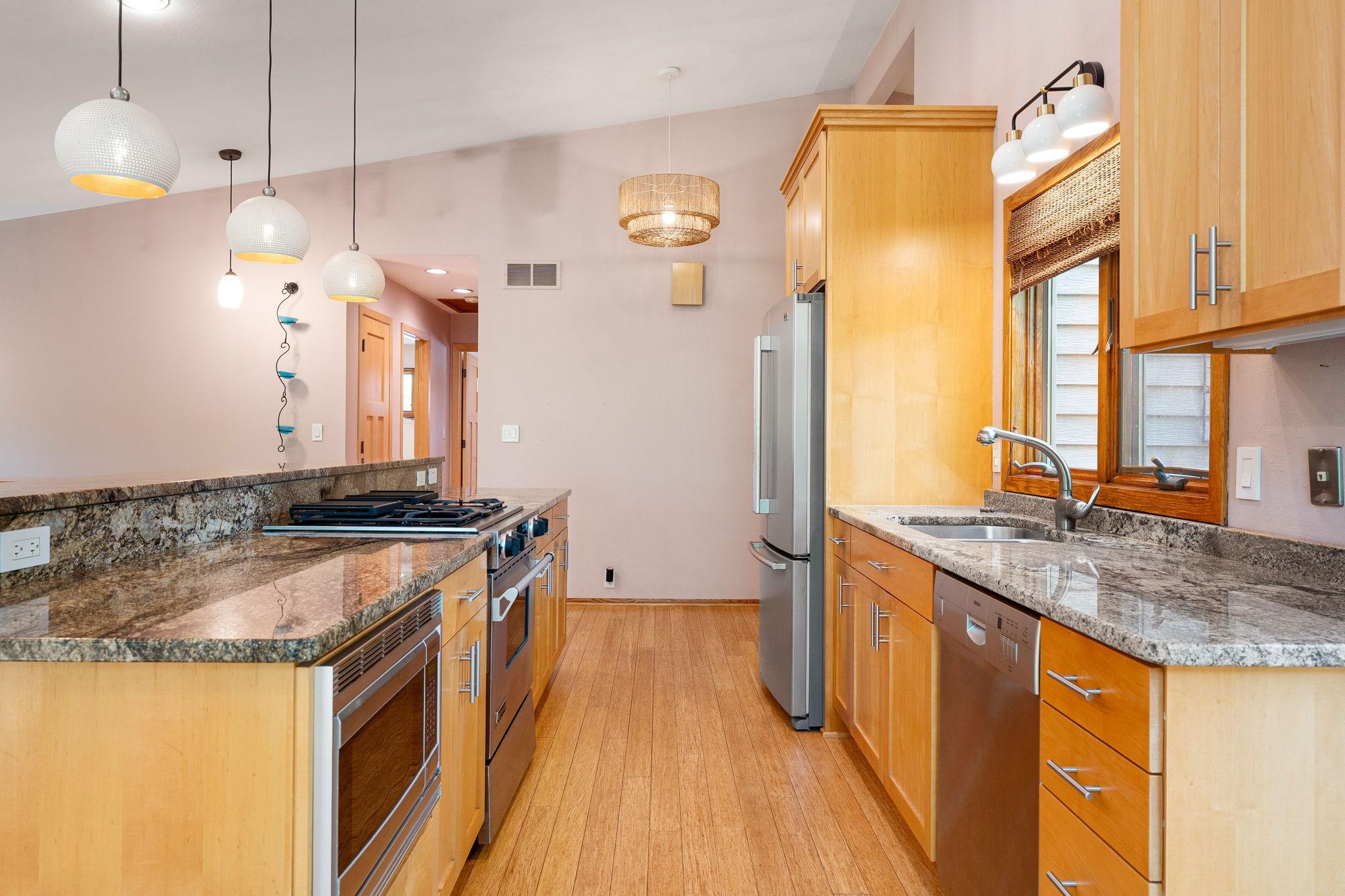 4th image of 2006 11Th Ave Ne, Austin, MN 55912 | MLS# 7087514