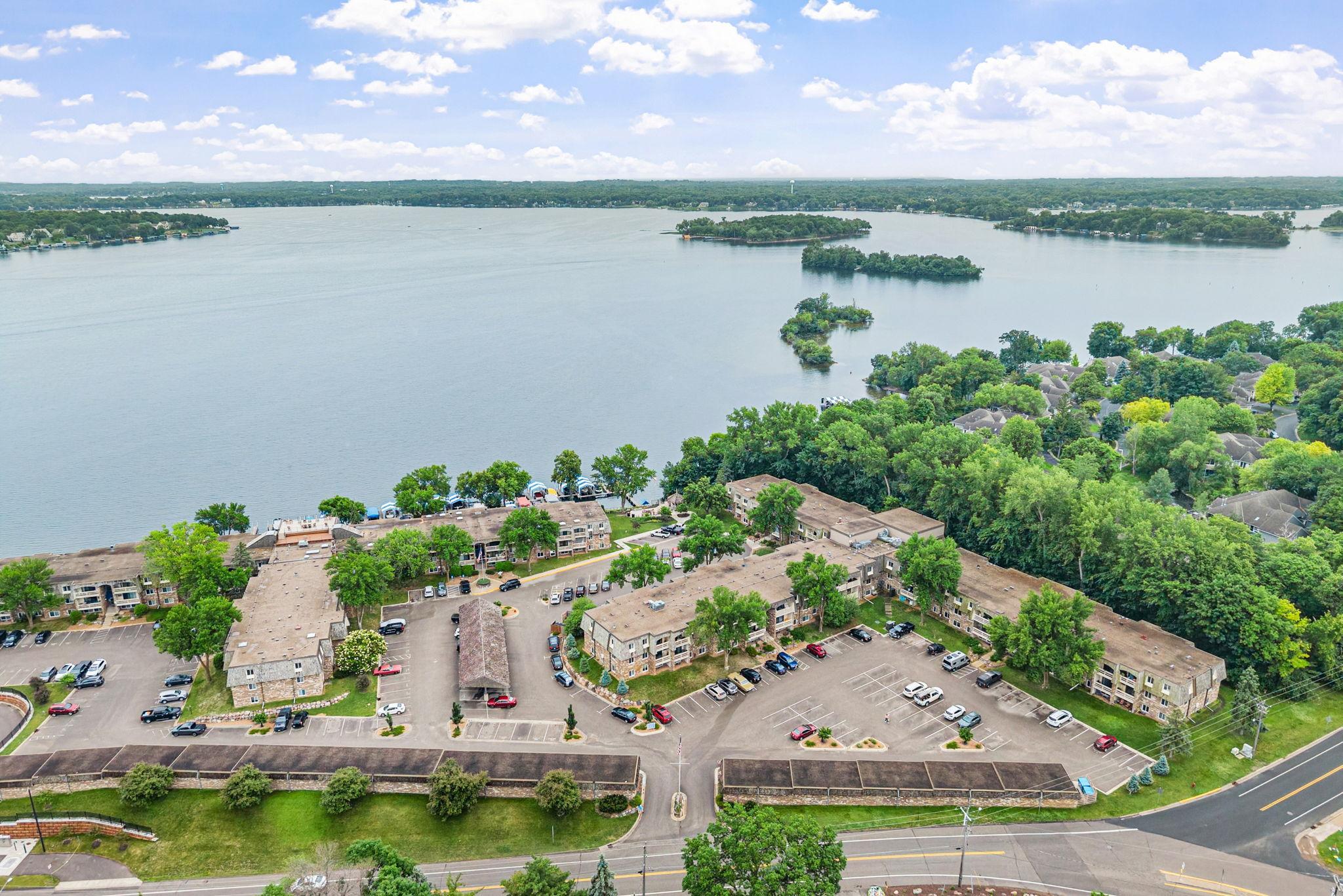2nd image of 4407 Wilshire Blvd #305, Mound, MN 55364 | MLS# 7087527
