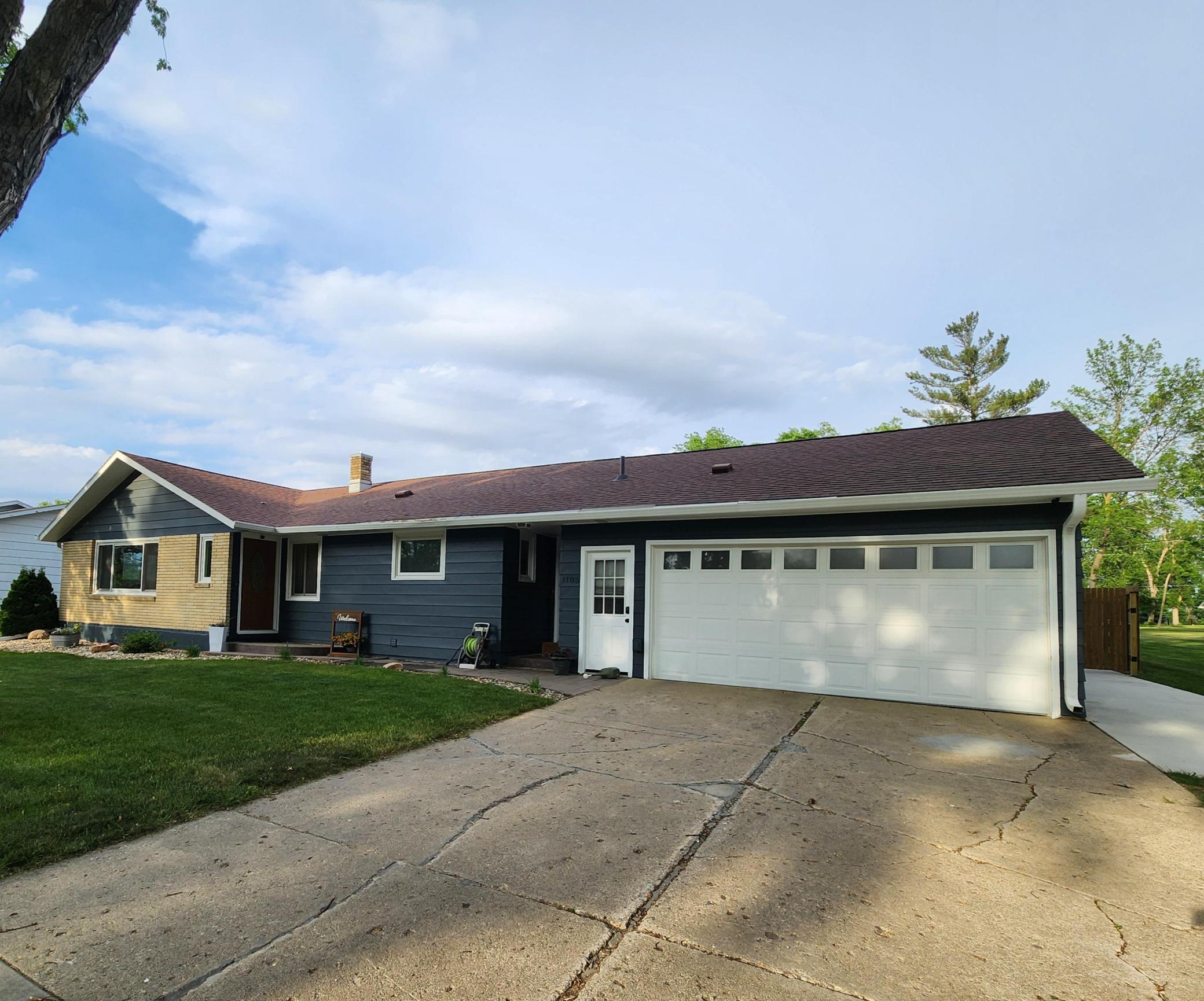 3rd image of 1105 5Th Ave Sw, Pipestone, MN 56164 | MLS# 7087543