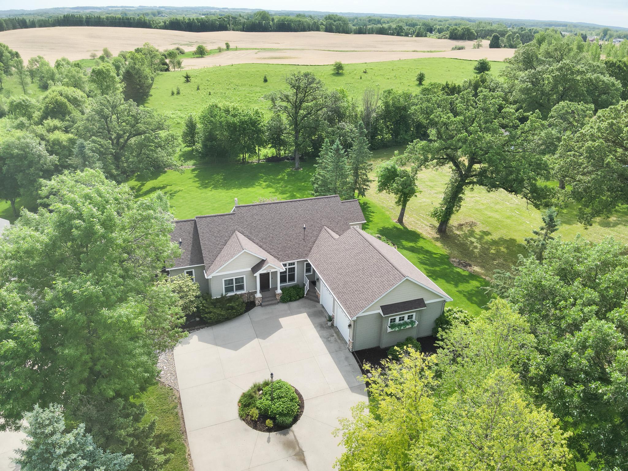 1st image of 1810 Minnehuta Dr, Fergus Falls, MN 56537 | MLS# 7087619