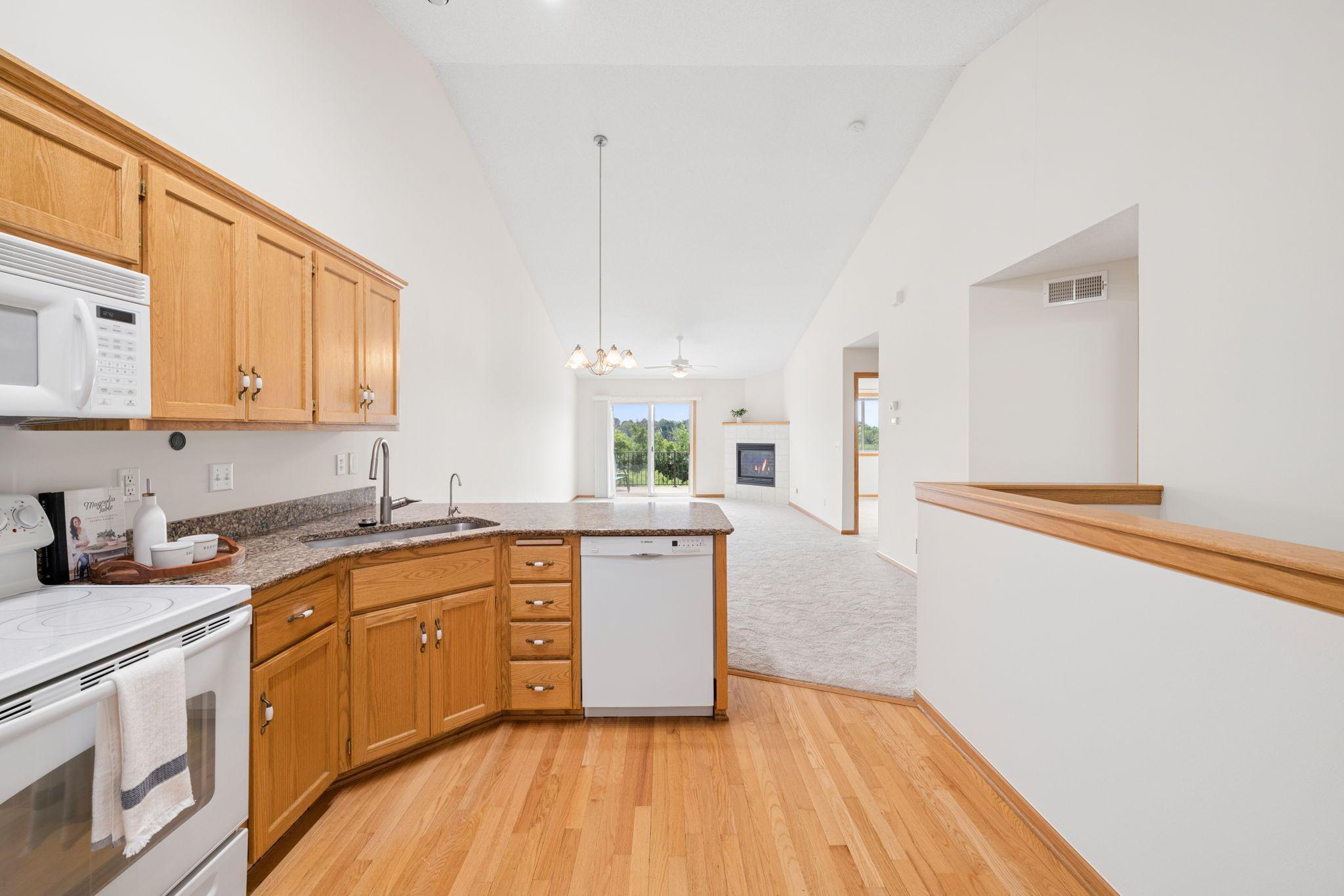 5th image of 1805 Lakeridge Wy, Waconia, MN 55387 | MLS# 7087667