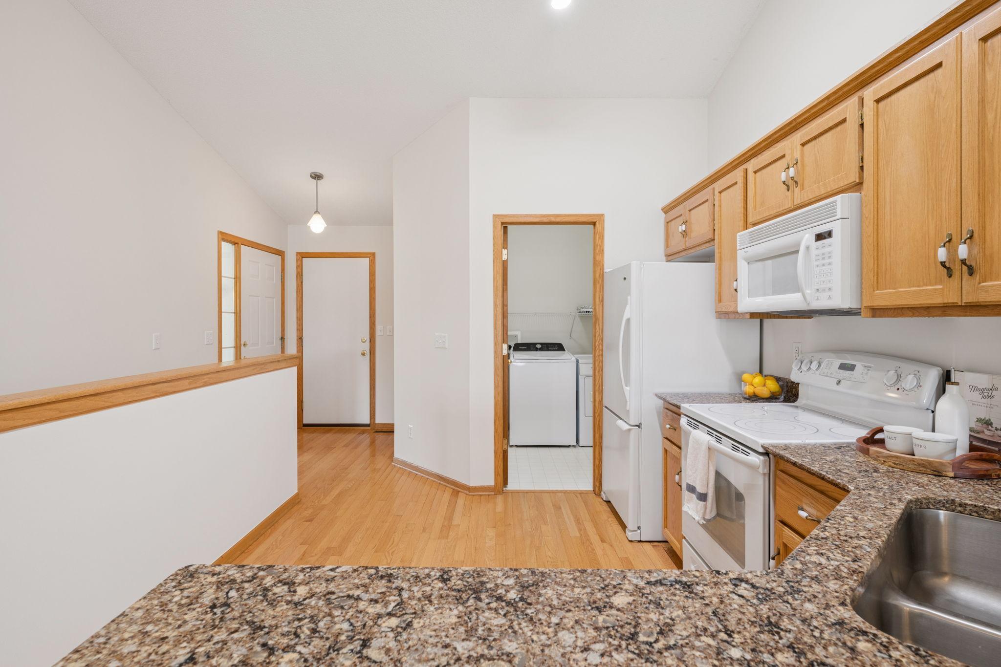 4th image of 1805 Lakeridge Wy, Waconia, MN 55387 | MLS# 7087667