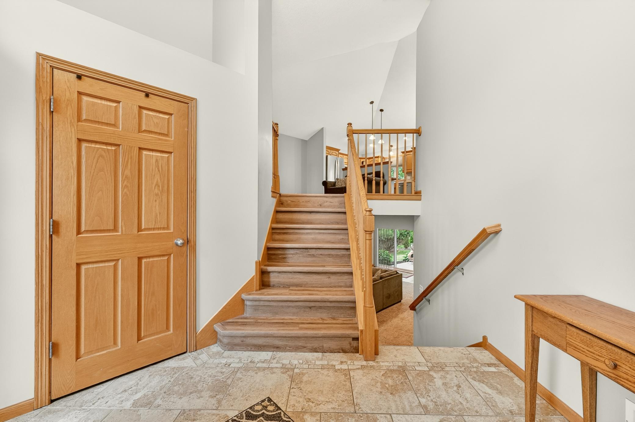 4th image of 2482 Crimson Ridge Cir Nw, Rochester, MN 55901 | MLS# 7087812