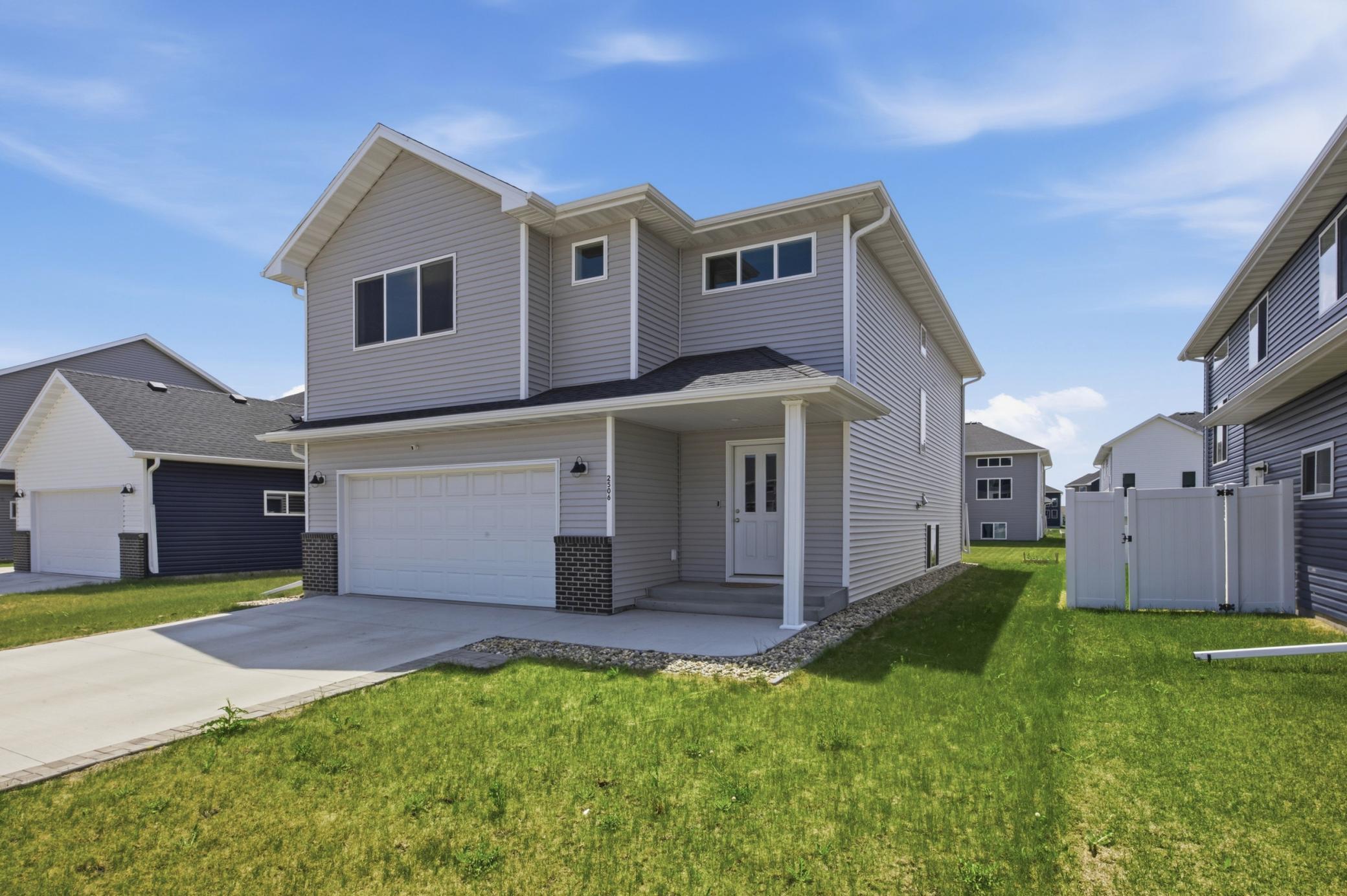 2nd image of 2506 Fulton Loop S, Fargo, ND 58104 | MLS# 7087892