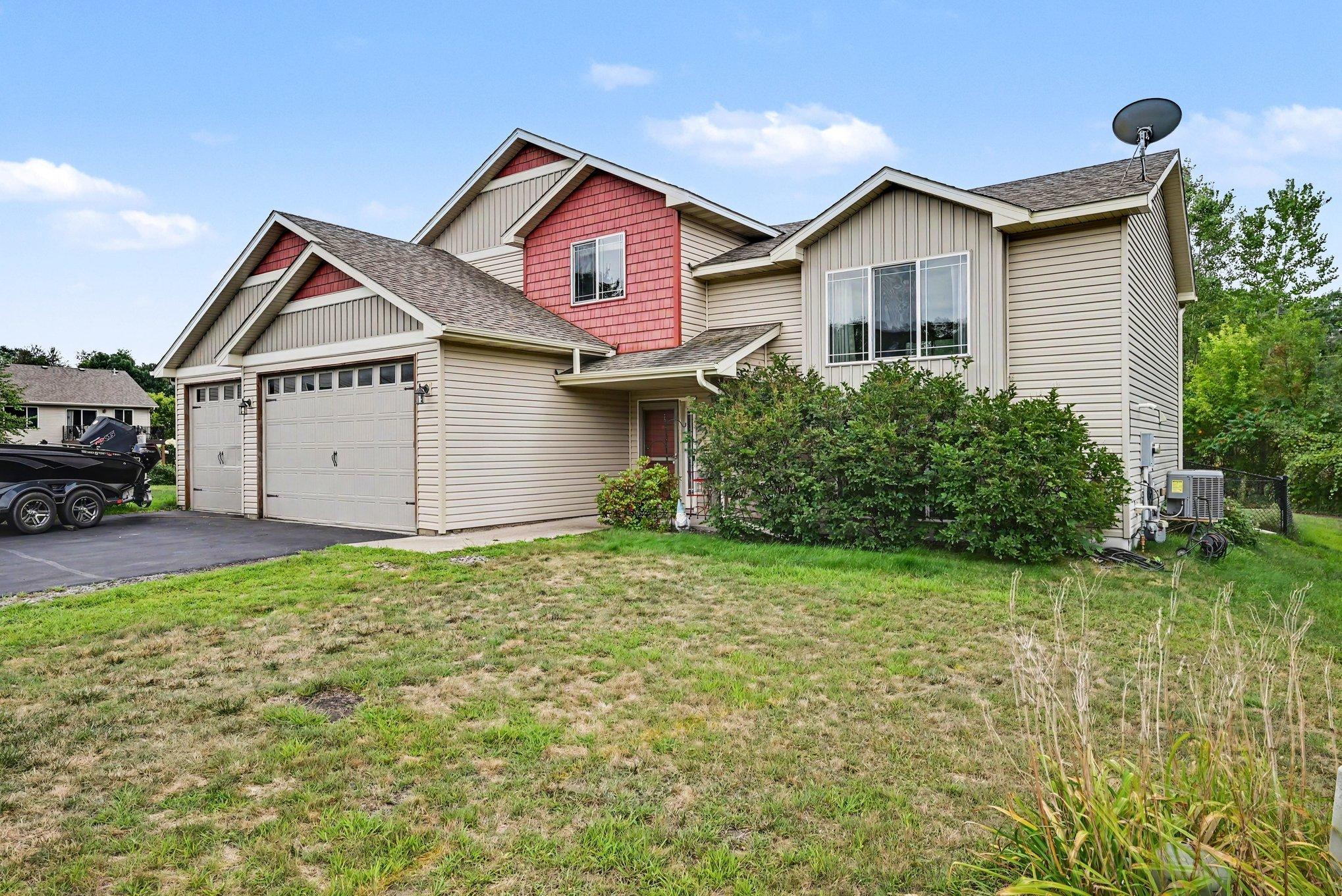 3rd image of 820 Kelly St, Circle Pines, MN 55014 | MLS# 7087986
