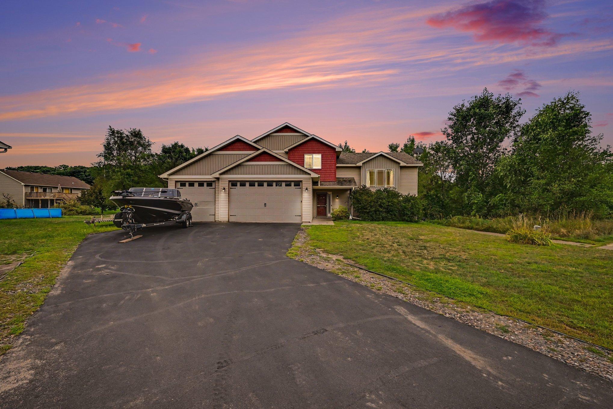 1st image of 820 Kelly St, Circle Pines, MN 55014 | MLS# 7087986