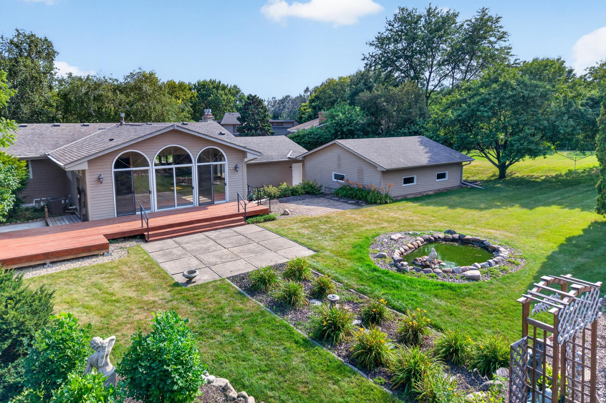 3rd image of 2352 Sioux Ct, Saint Paul, MN 55112 | MLS# 7088040