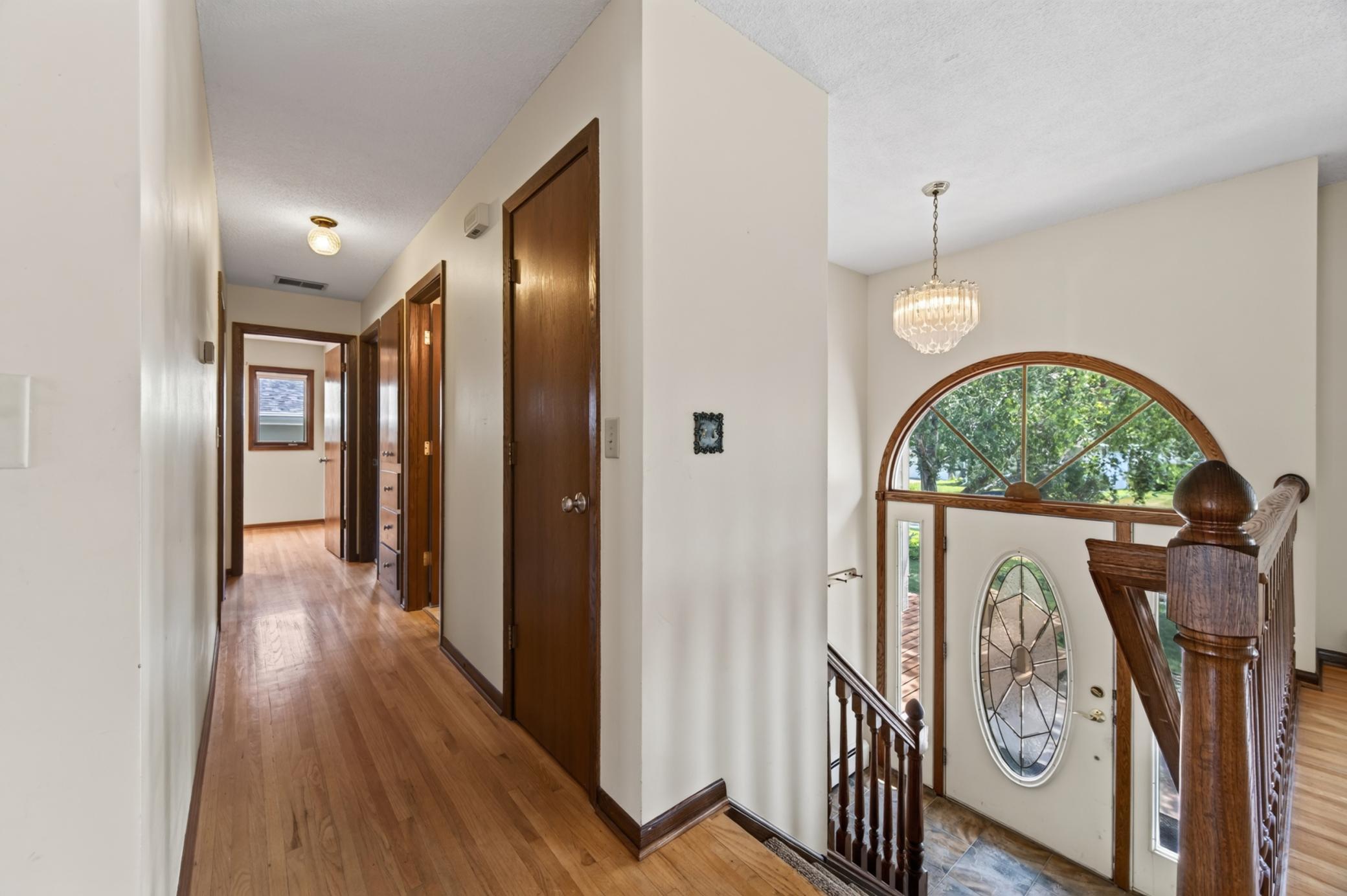 4th image of 2352 Sioux Ct, Saint Paul, MN 55112 | MLS# 7088040