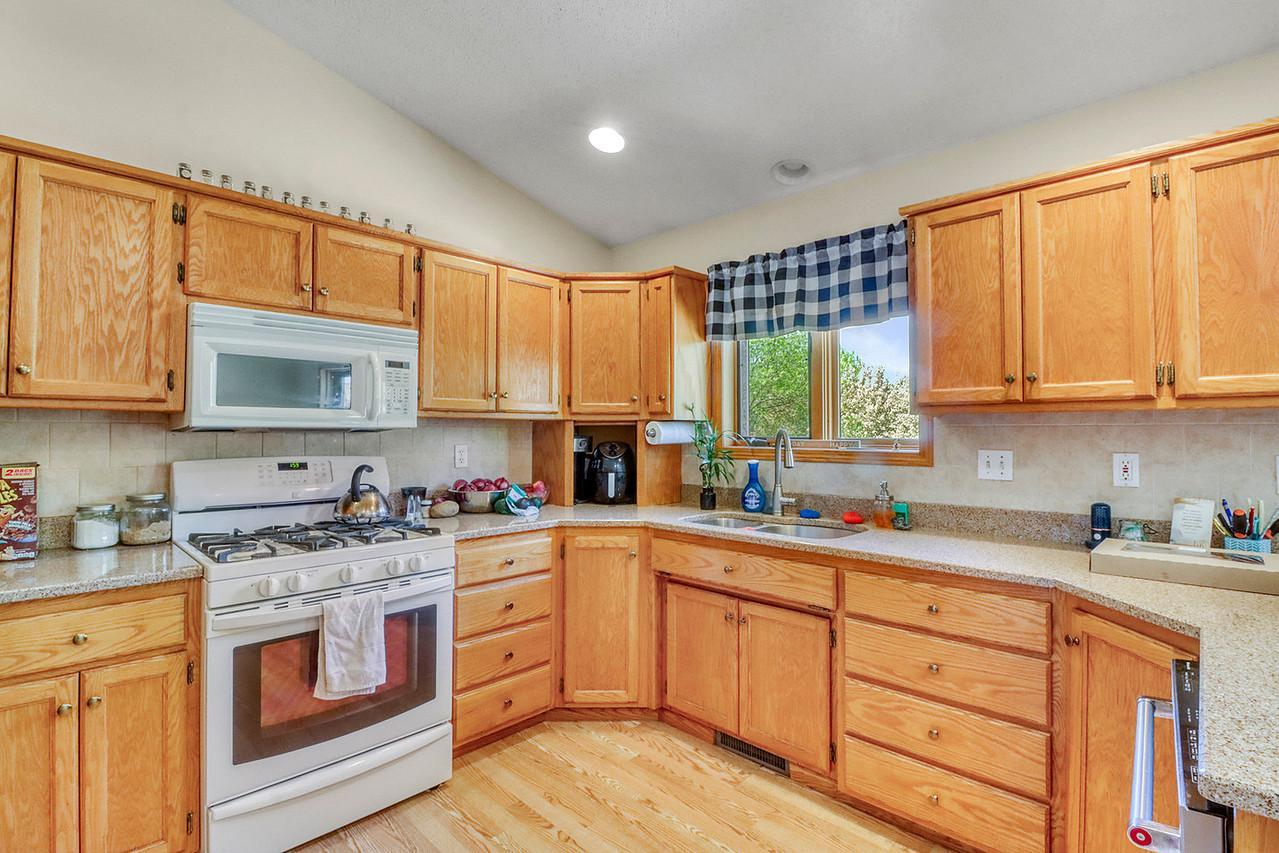 5th image of 1701 33 1/2 St S, Moorhead, MN 56560 | MLS# 7088057