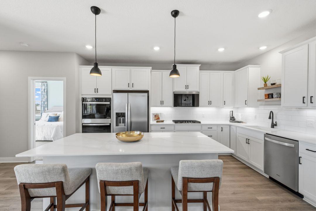 2nd image of 1712 Oak Creek Dr, Chaska, MN 55318 | MLS# 7088088