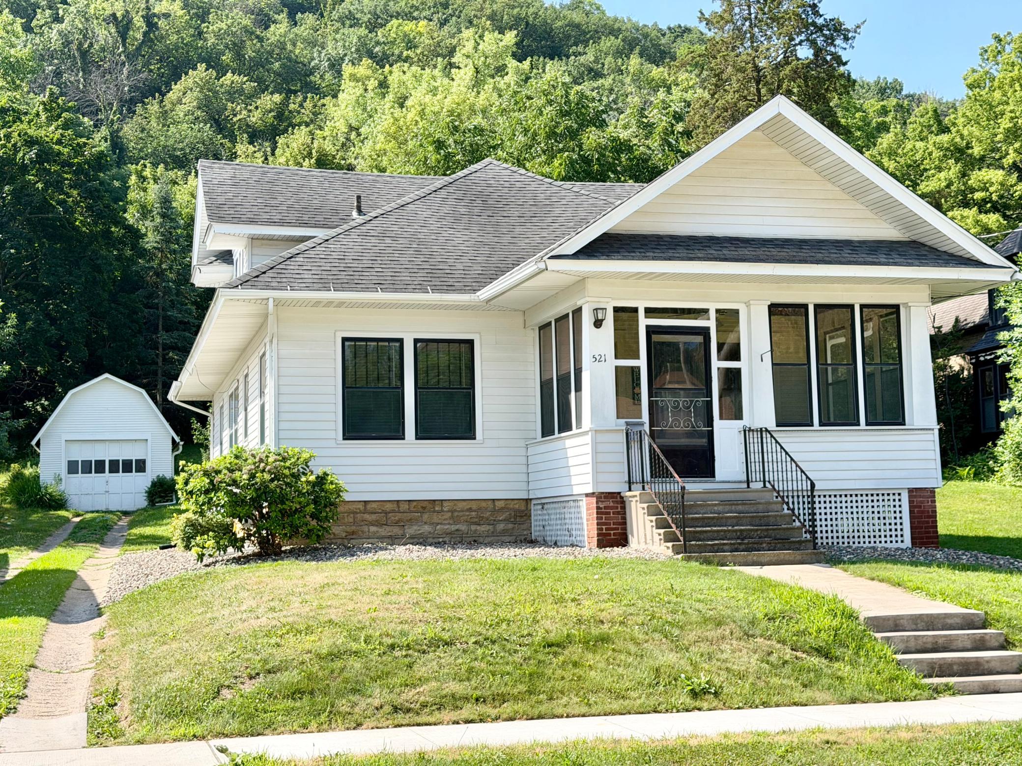 35th image of 521 E 7th St, Red Wing, MN 55066 | MLS# 7088181