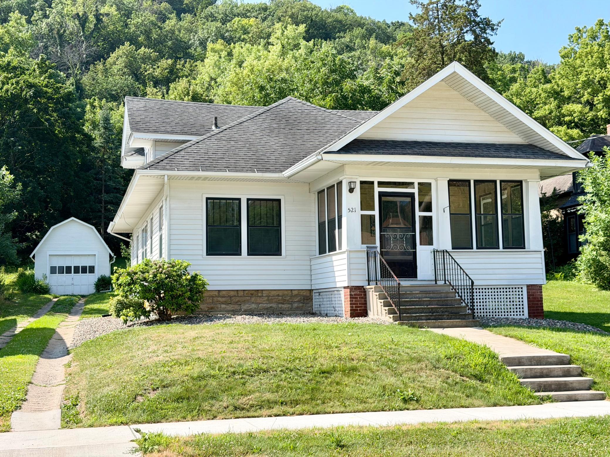 2nd image of 521 E 7th St, Red Wing, MN 55066 | MLS# 7088181