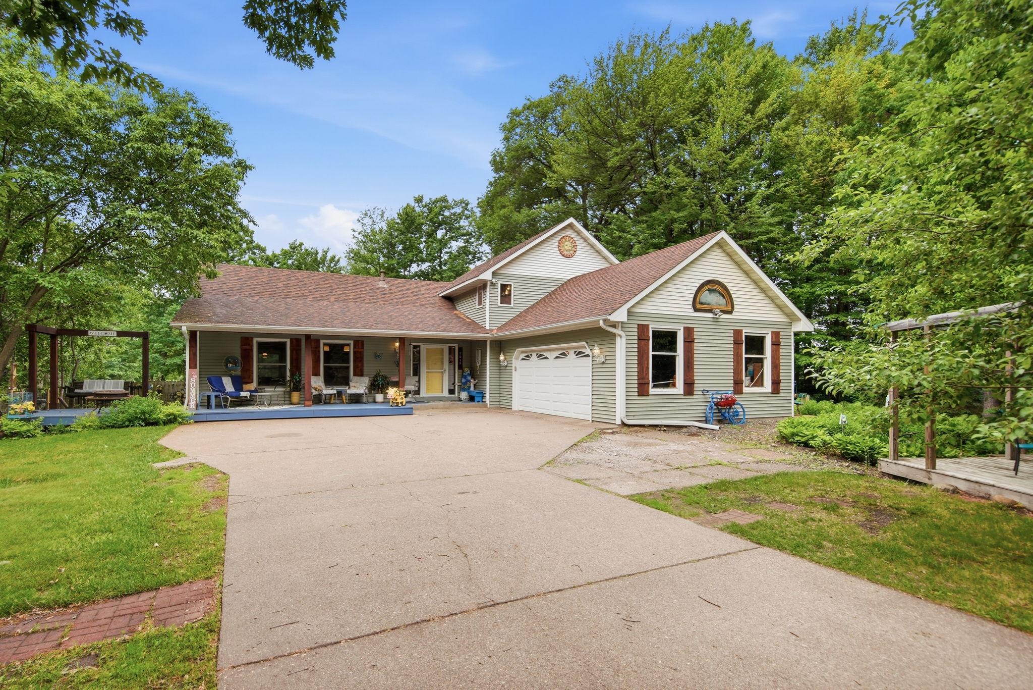 3rd image of 9439 Jewel Lane Ct N, Forest Lake, MN 55025 | MLS# 7088288