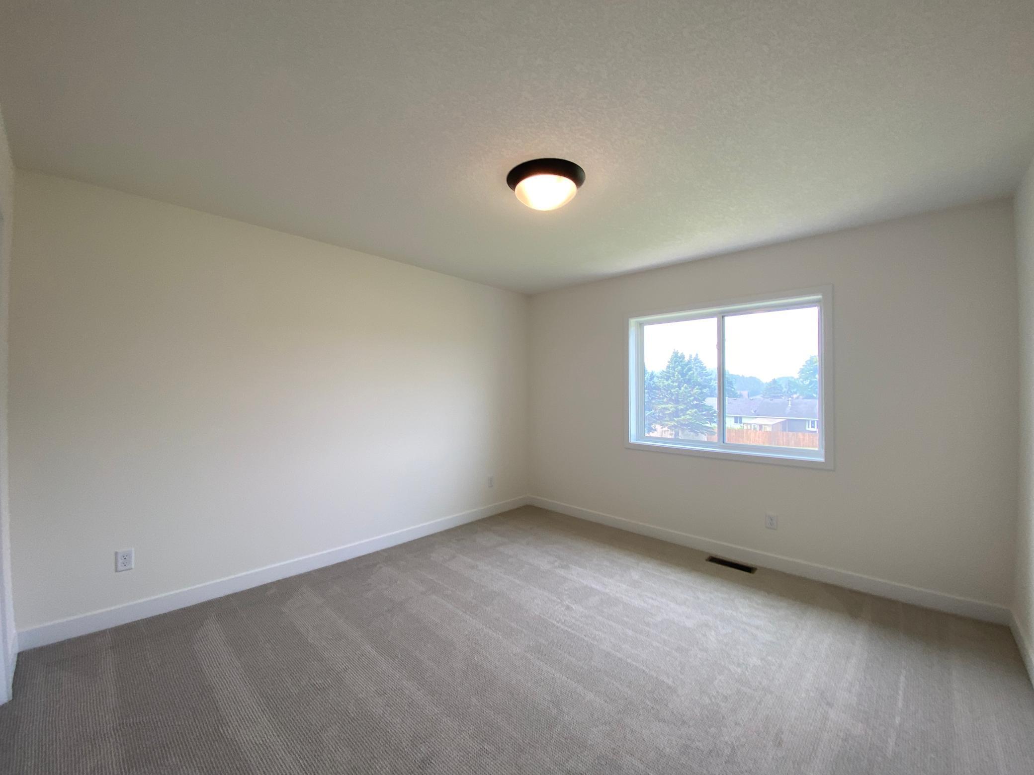 13th image of 13793 Hollybrook Cir, Saint Paul, MN 55124 | MLS# 7088350
