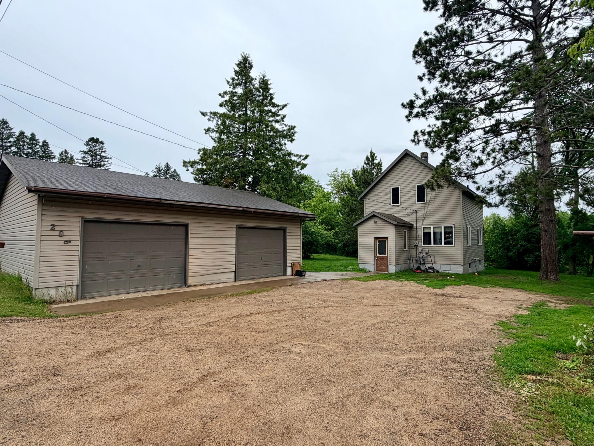 Homes for sale in Coleraine, MN | 206 Gunn St, Coleraine, MN 55722 | MLS# 7088436