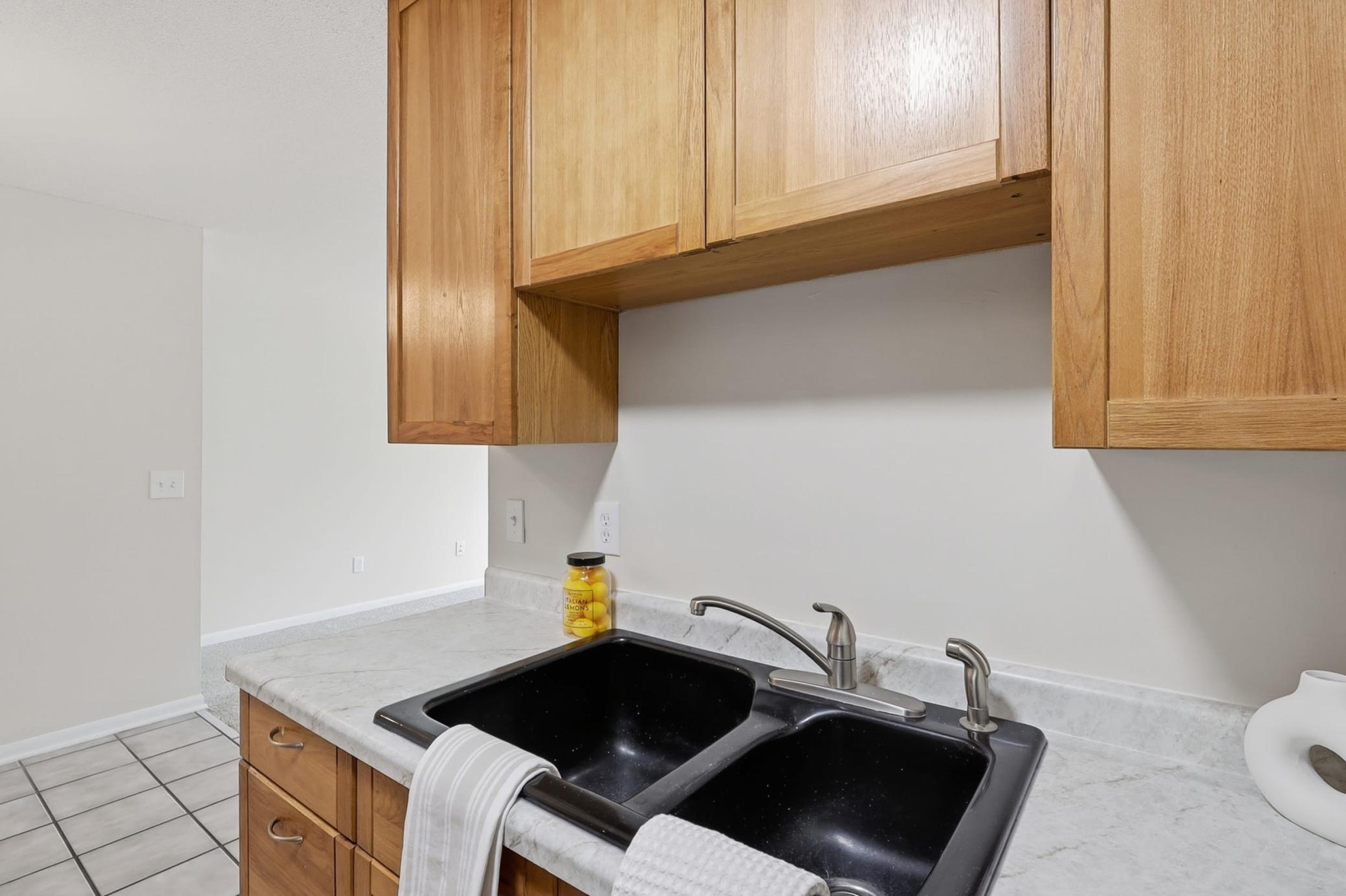 4th image of 2616 Harriet Ave, Minneapolis, MN 55408