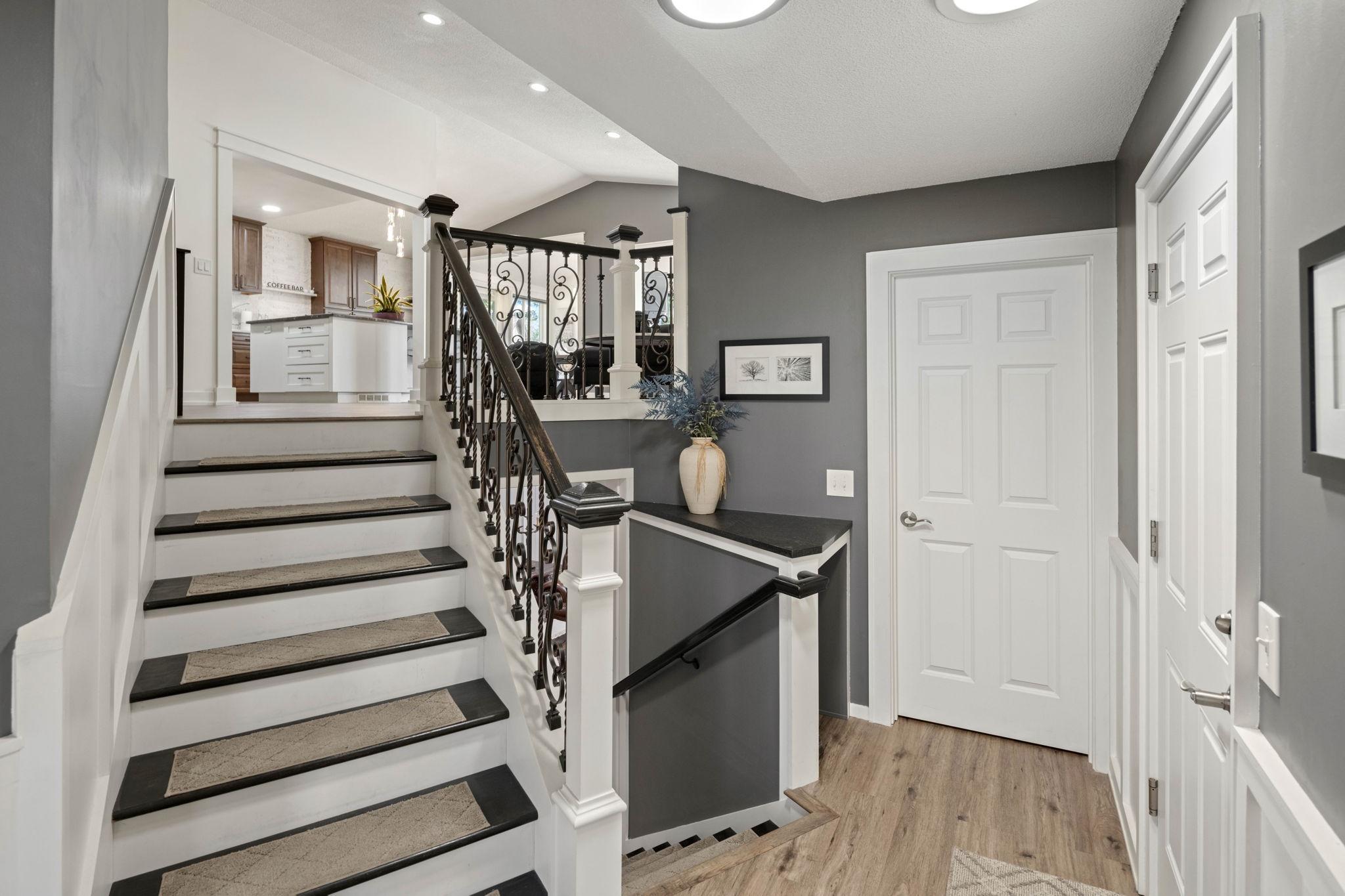 4th image of 7712 N College Park Dr, Brooklyn Park, MN 55445 | MLS# 7088723