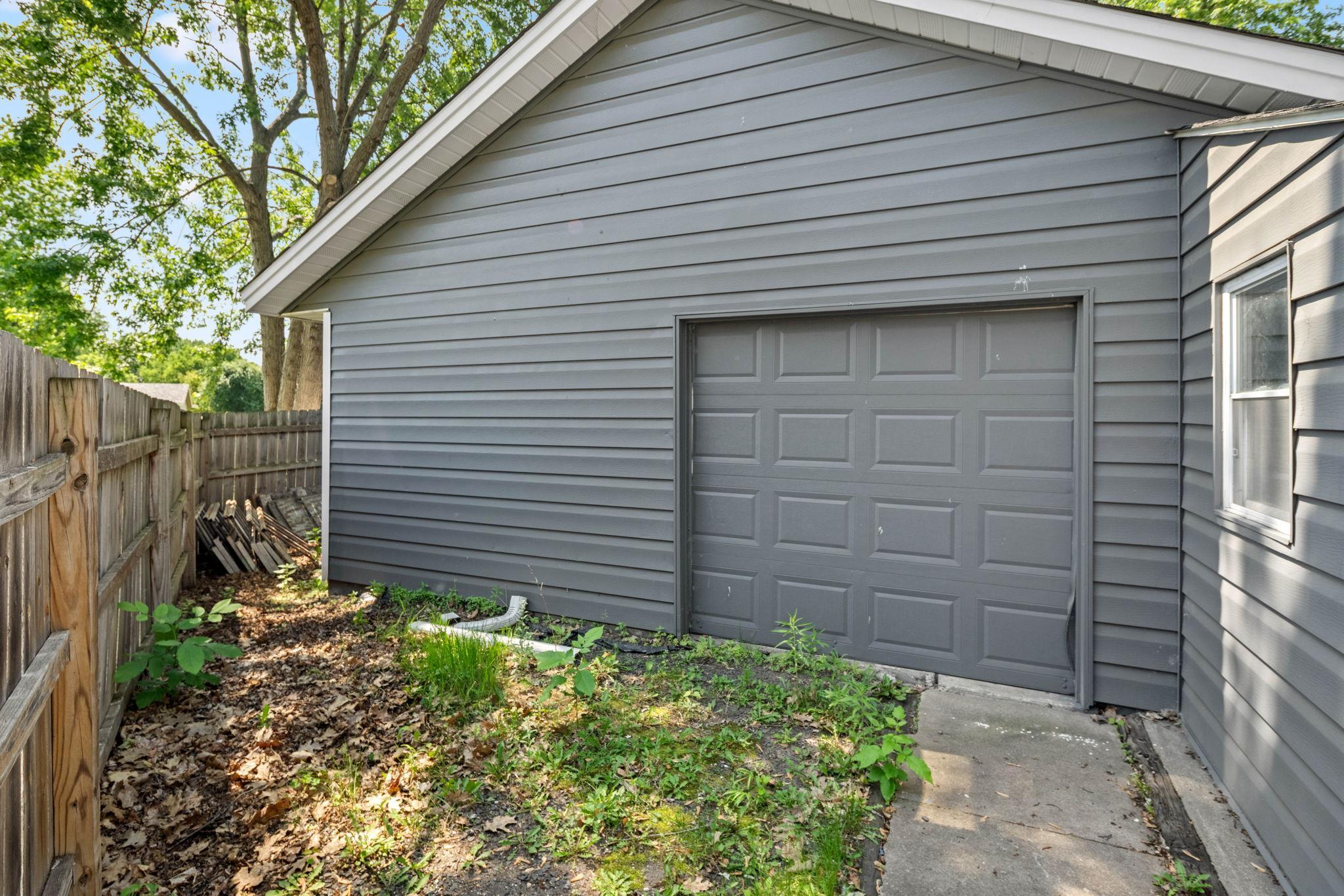39th image of 7712 N College Park Dr, Brooklyn Park, MN 55445 | MLS# 7088723