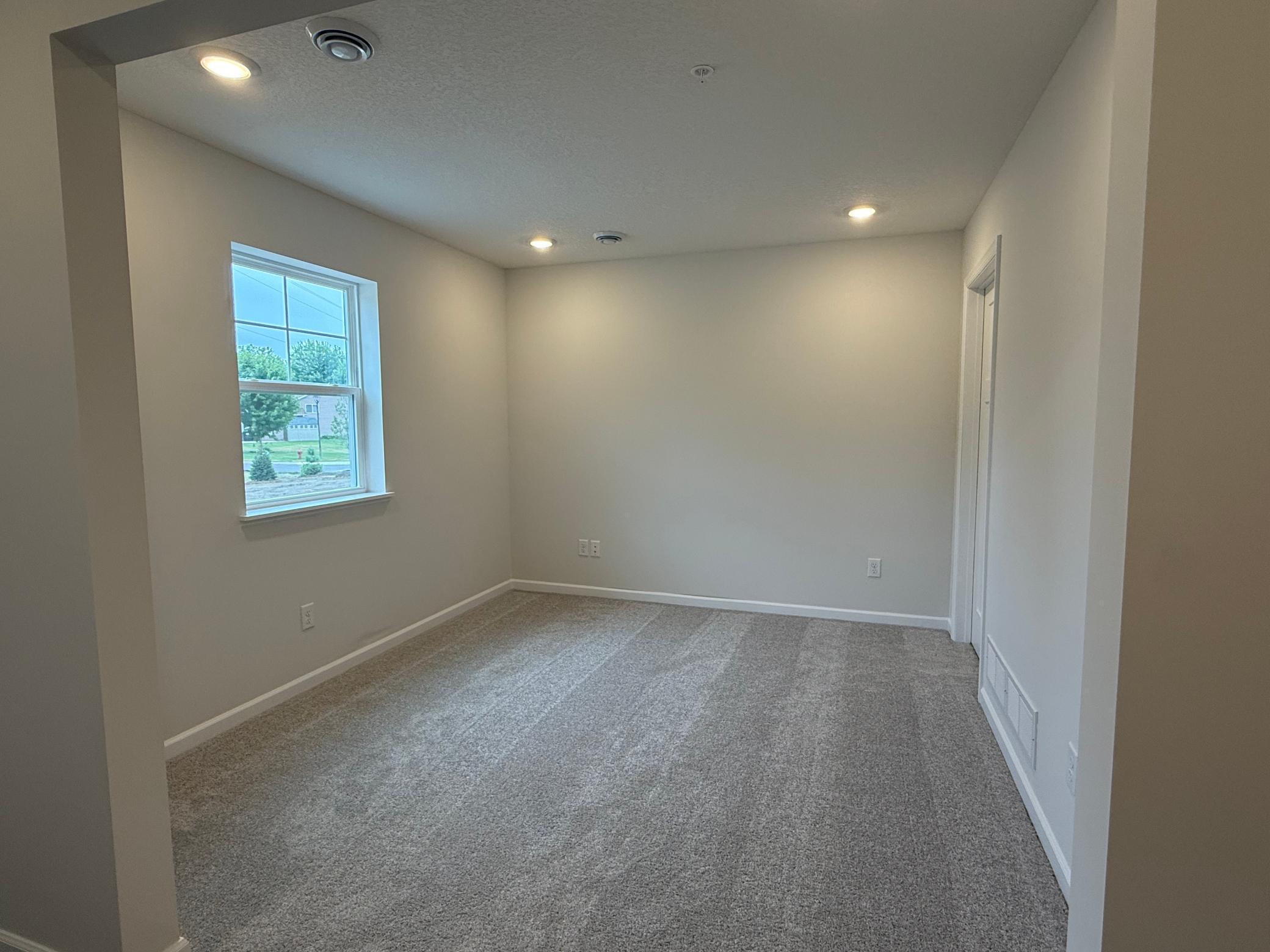 12th image of 13628 Willow Dr, Rogers, MN 55374 | MLS# 7089022