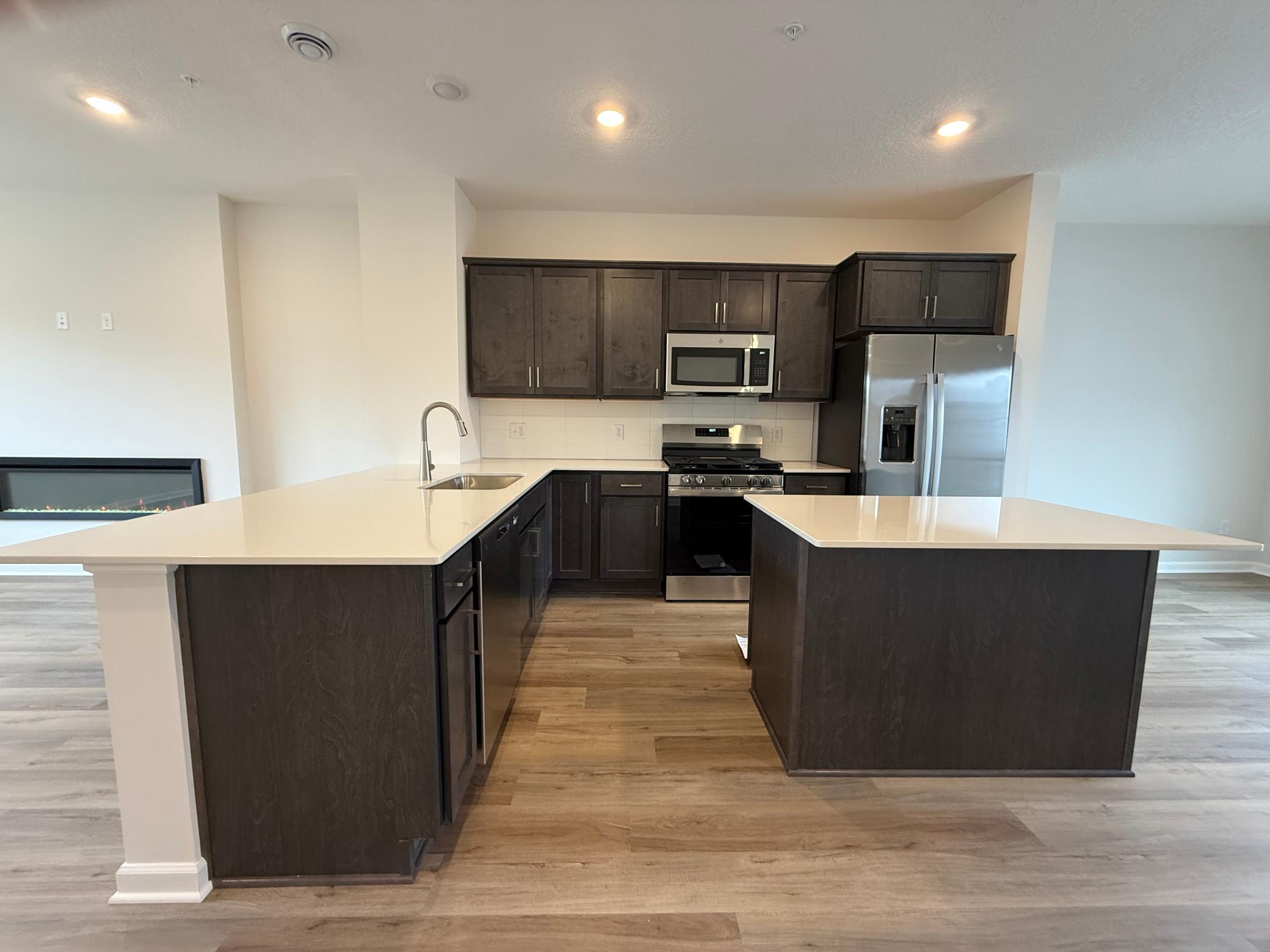1st image of 13628 Willow Dr, Rogers, MN 55374 | MLS# 7089022