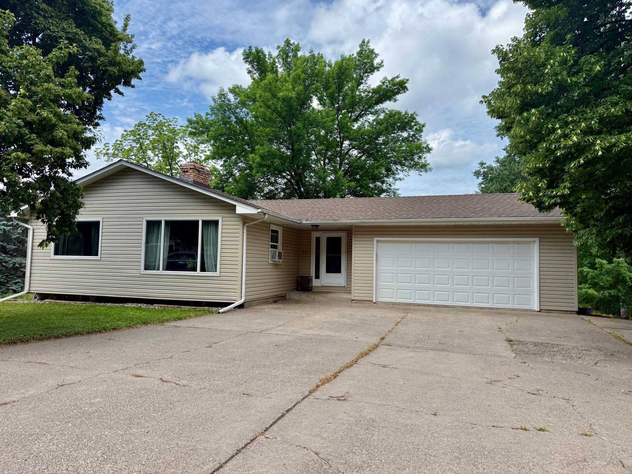 1st image of 911 2nd Ave S, Buffalo, MN 55313 | MLS# 7089211